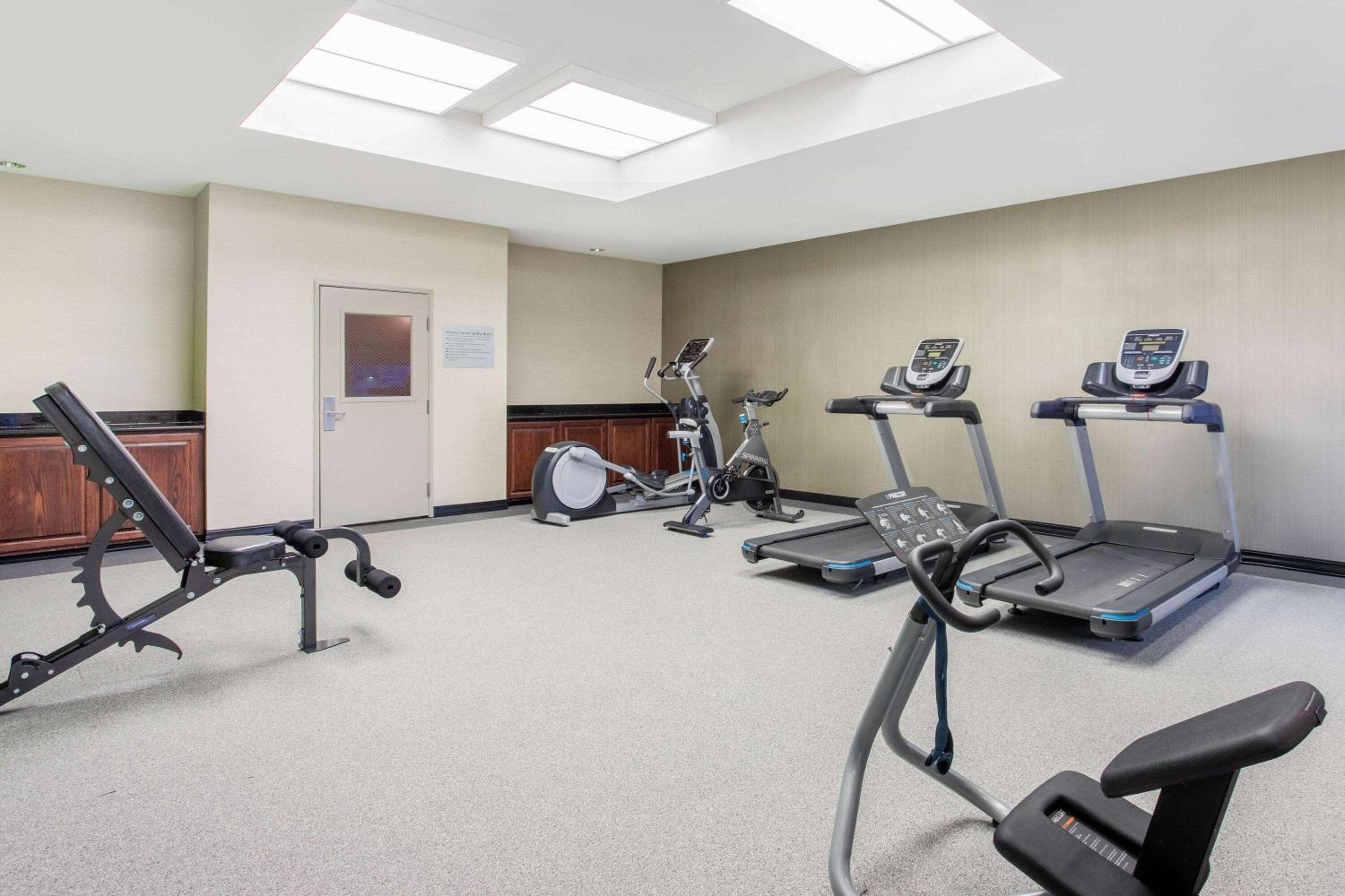 Hillsboro Vacations - La Quinta by Wyndham Hillsboro - Property Image 5