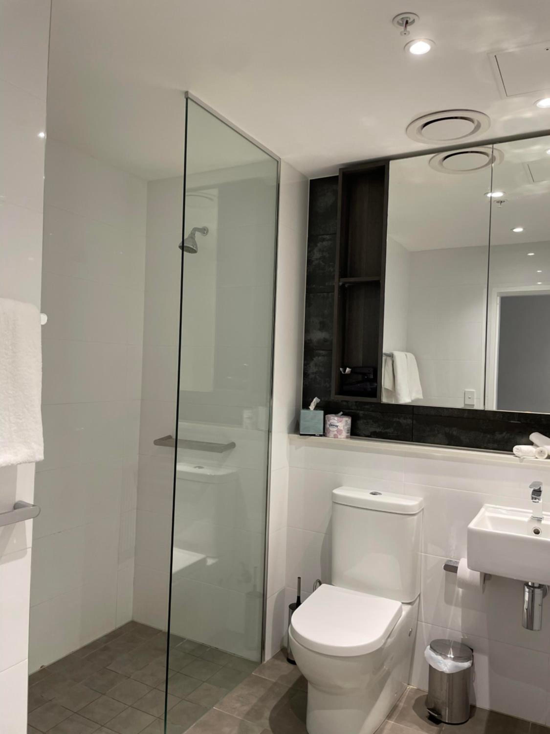 Chatswood CBD Modern Apartment