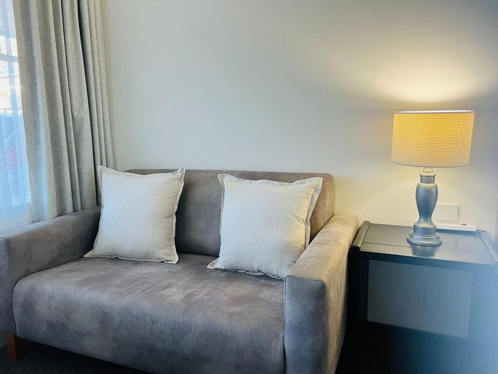 Cooks Endeavour Motor Inn Tweed Heads near Gold Coast Airport