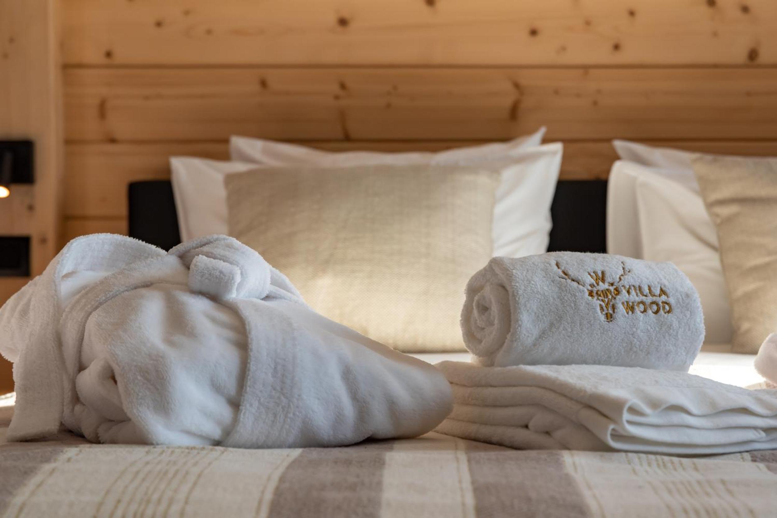 Villa Wood - Gîte de prestige en Ardennes - 10 personnes - Sauna, jacuzzi, piscine et billard