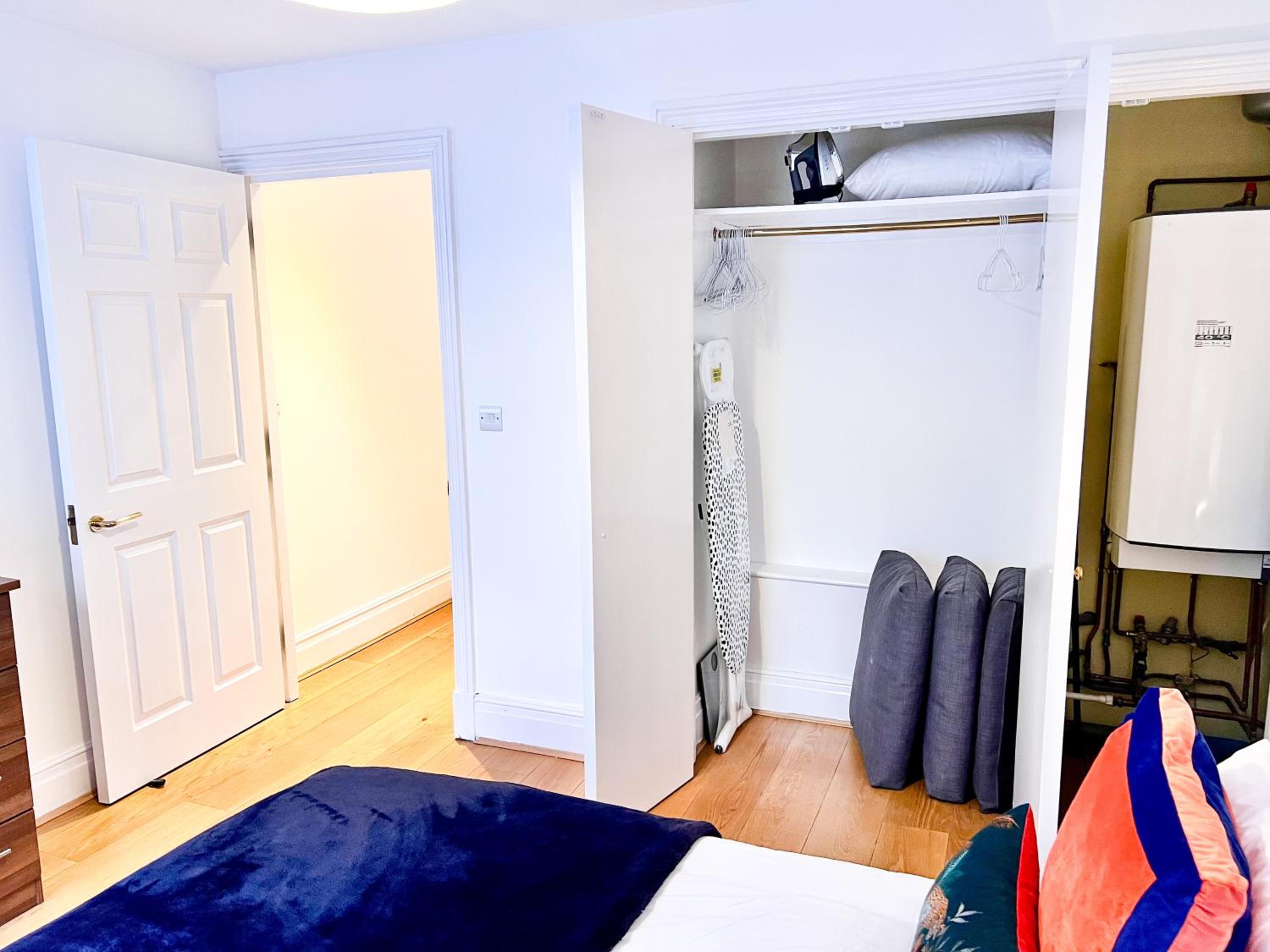 Deluxe Entire Apartment Between Covent Garden and St Pauls Cathedral