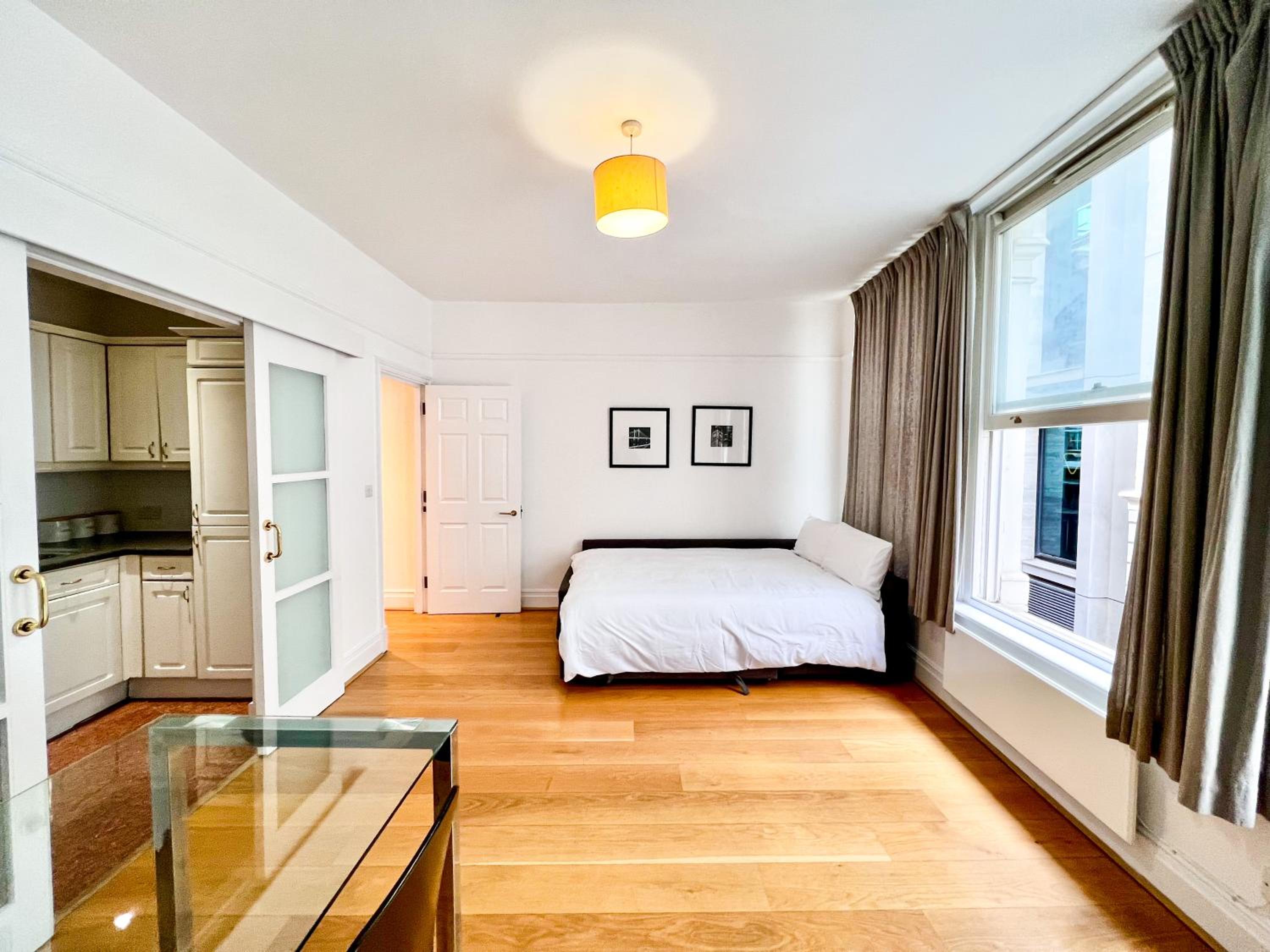 Deluxe Entire Apartment Between Covent Garden and St Pauls Cathedral