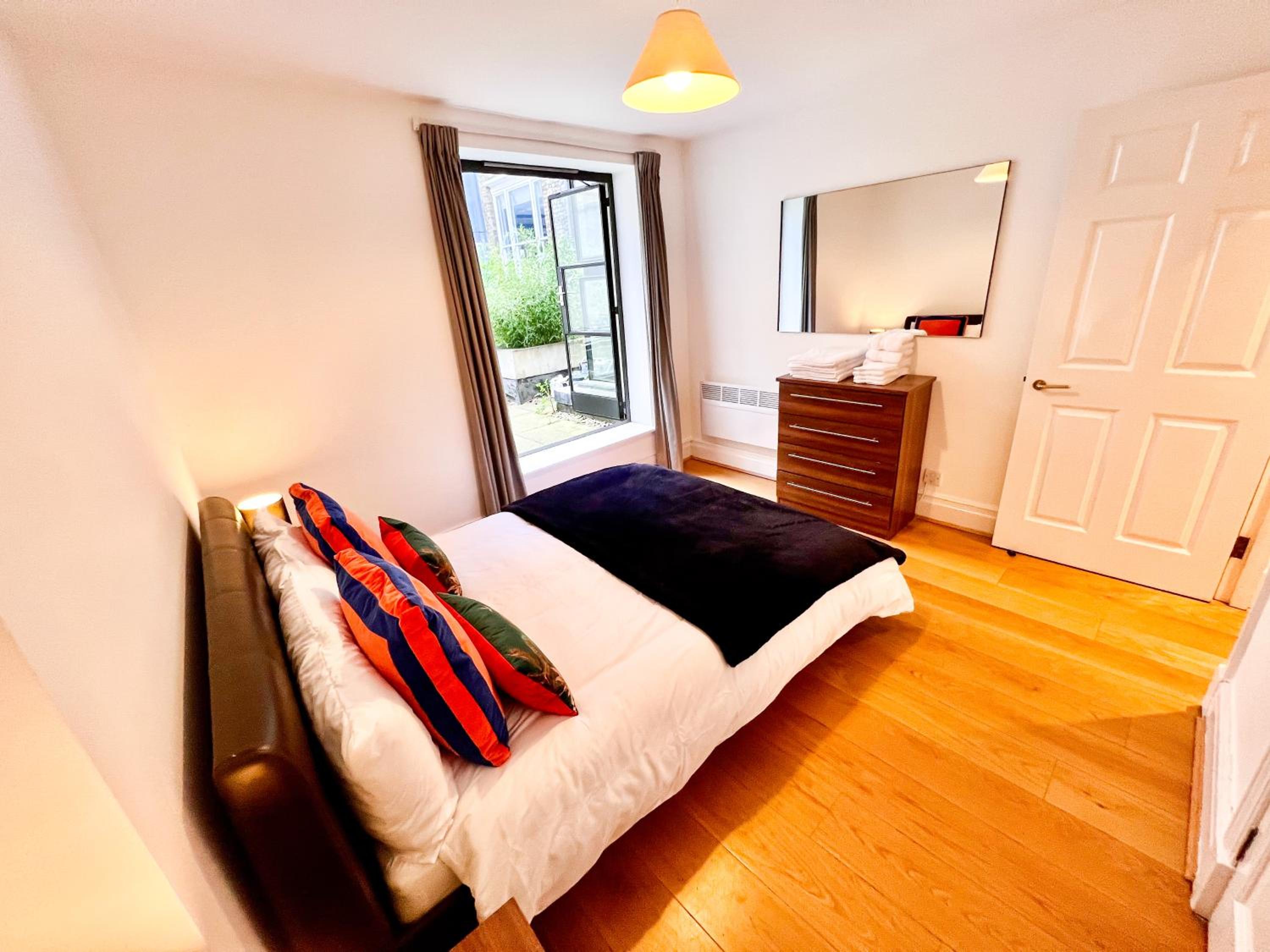 Deluxe Entire Apartment Between Covent Garden and St Pauls Cathedral