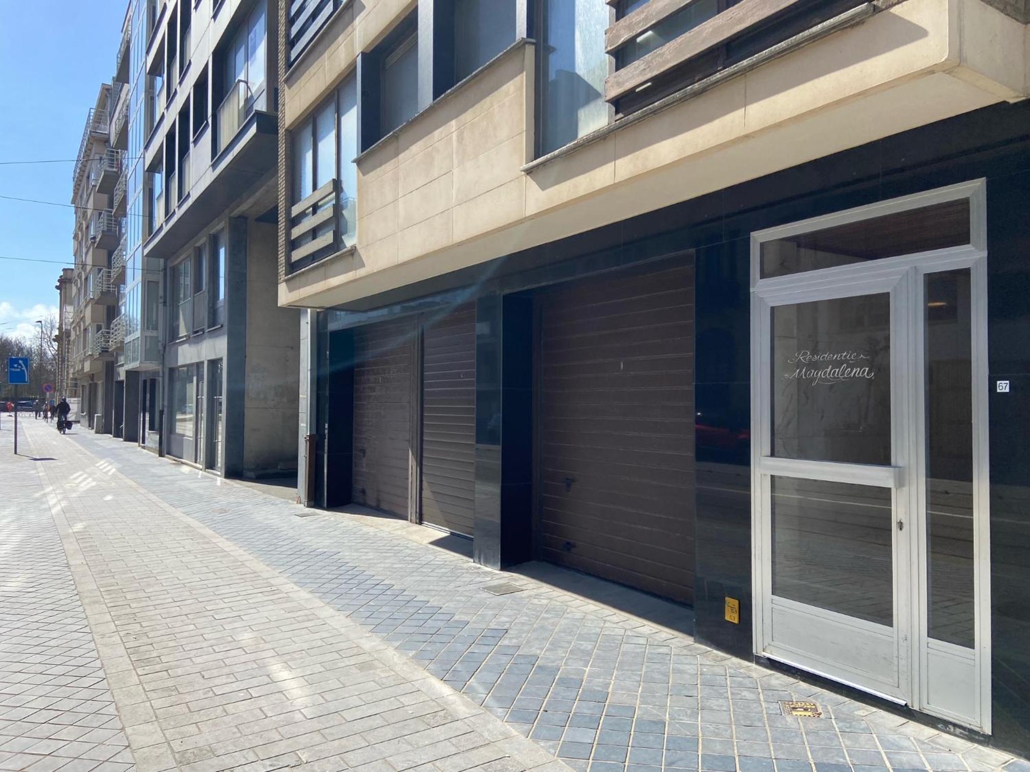 WeLoveOostende - Newly renovated large apartment 150m from the beach - Including bed sheets and final clea-ning