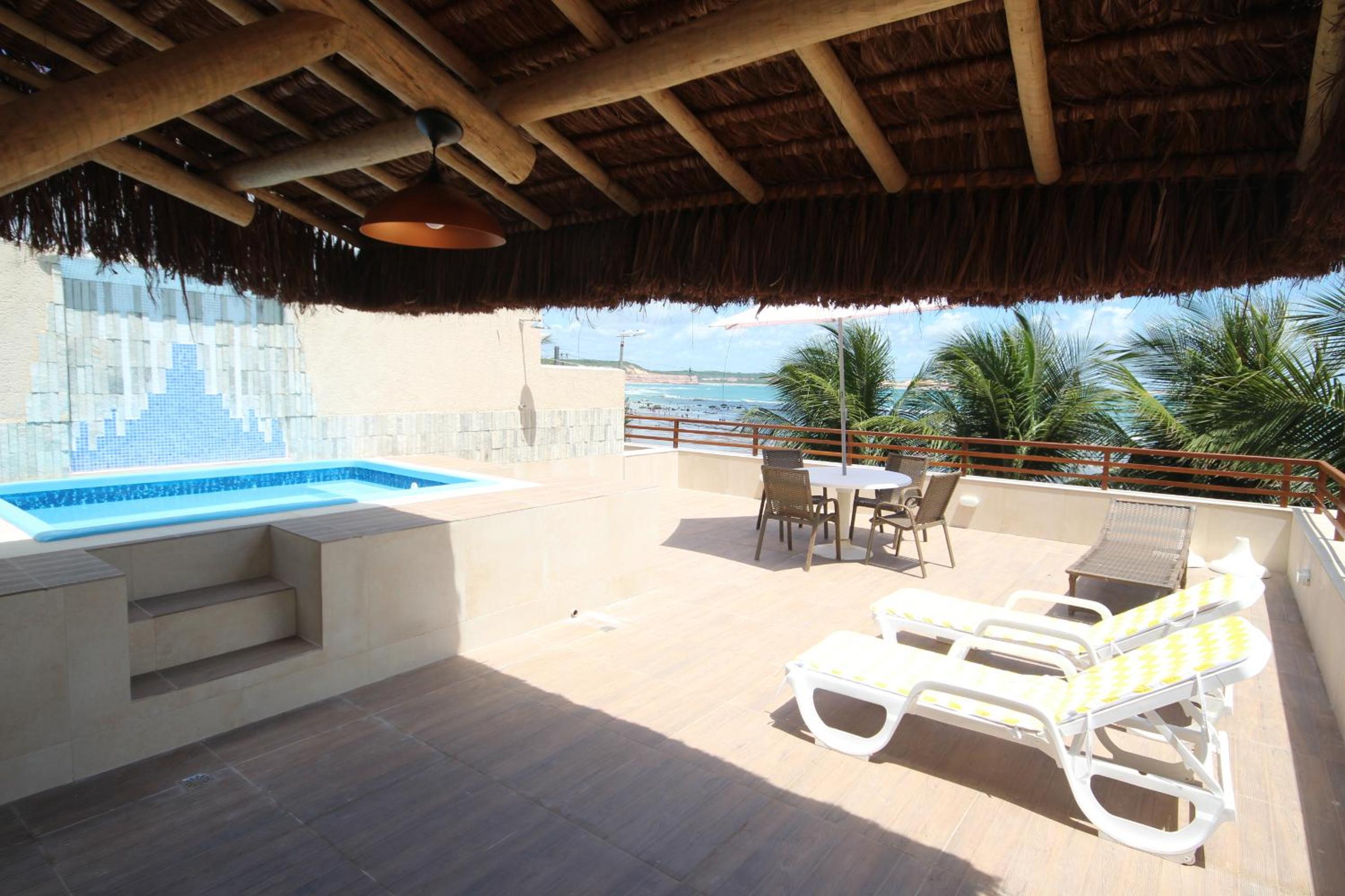 Casa Surucuá com localização espetacular frente à Praia do Centro de Pipa - 2 a 4 quartos suite
