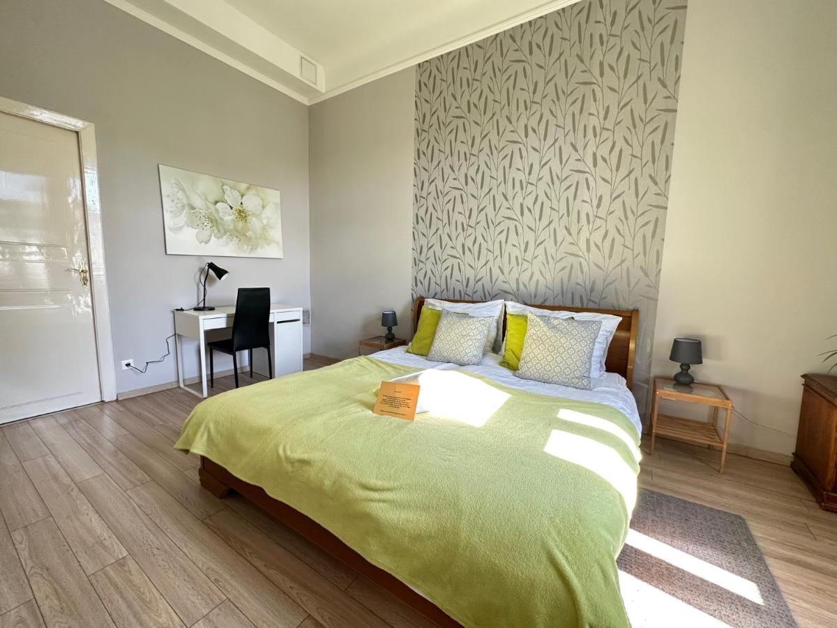 ORANGEHOMES One Bedroom Cozy Apartment view 4