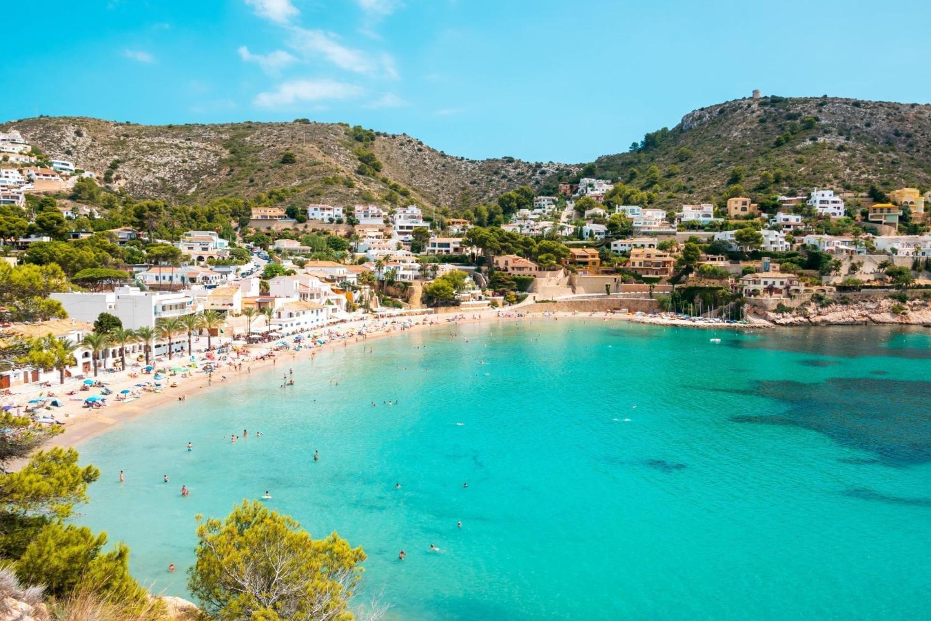 Luxury apartment in the heart of Moraira & 200mtrs from the sea view 5