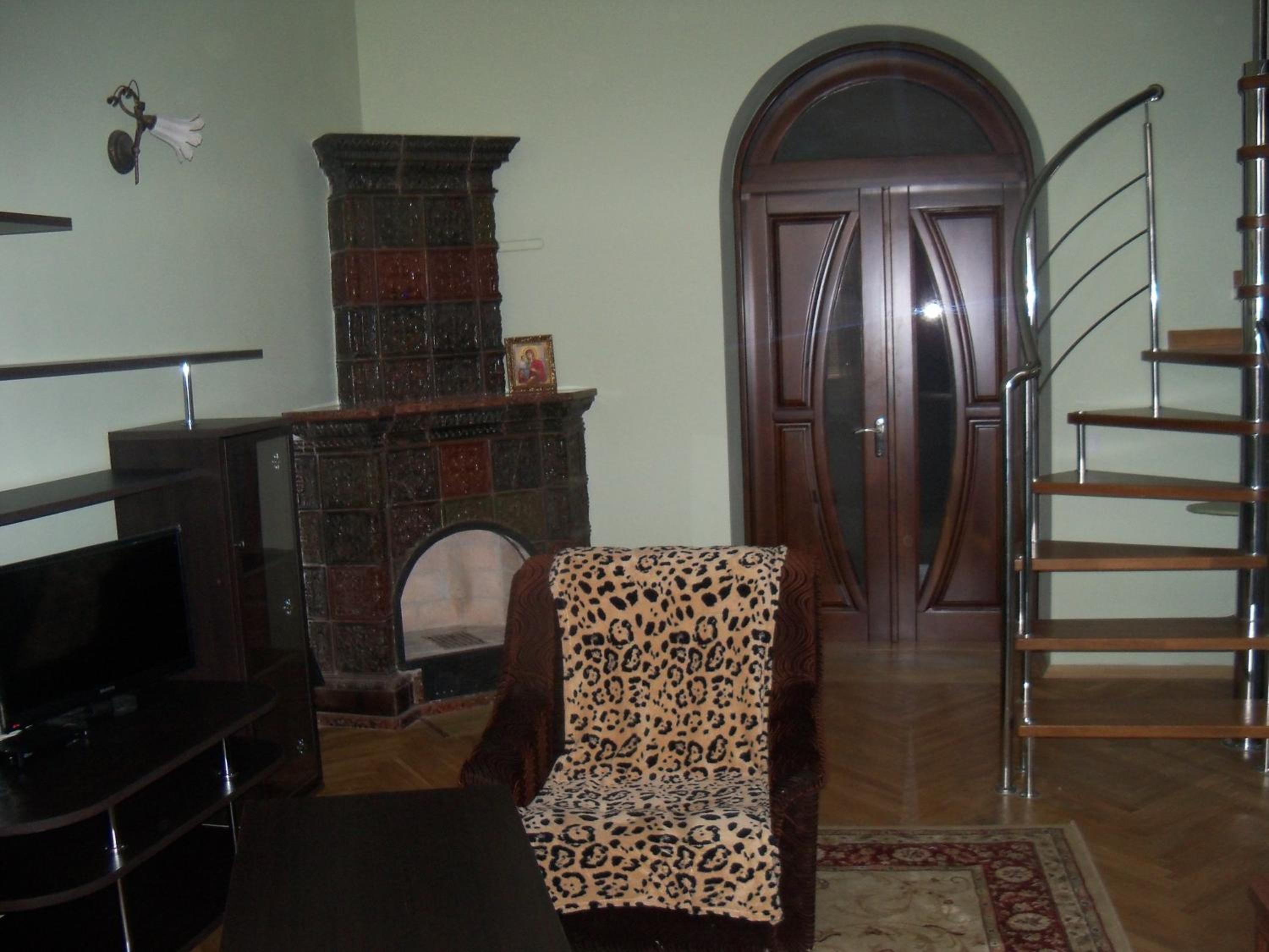 Apartment Roman