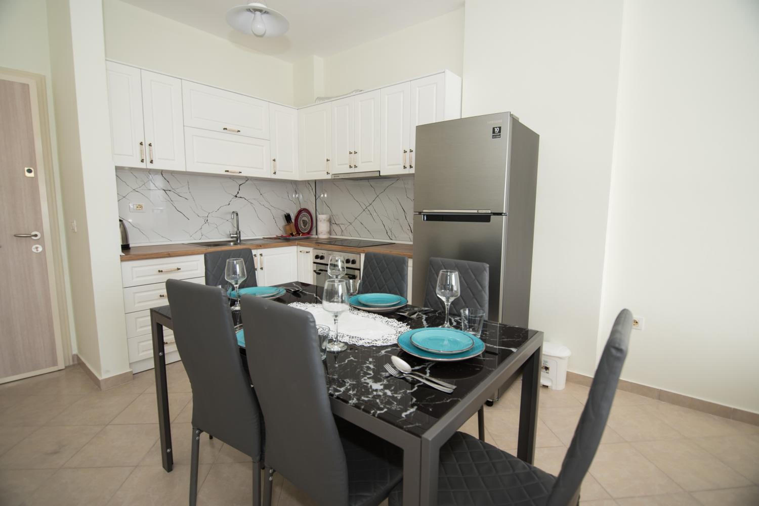 Vlora AR - Spacious modern apartment with a view