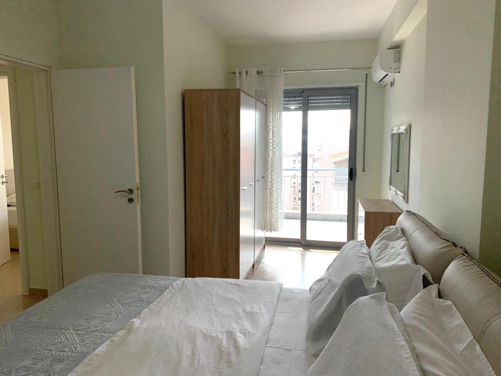 Vlora AR - Spacious modern apartment with a view