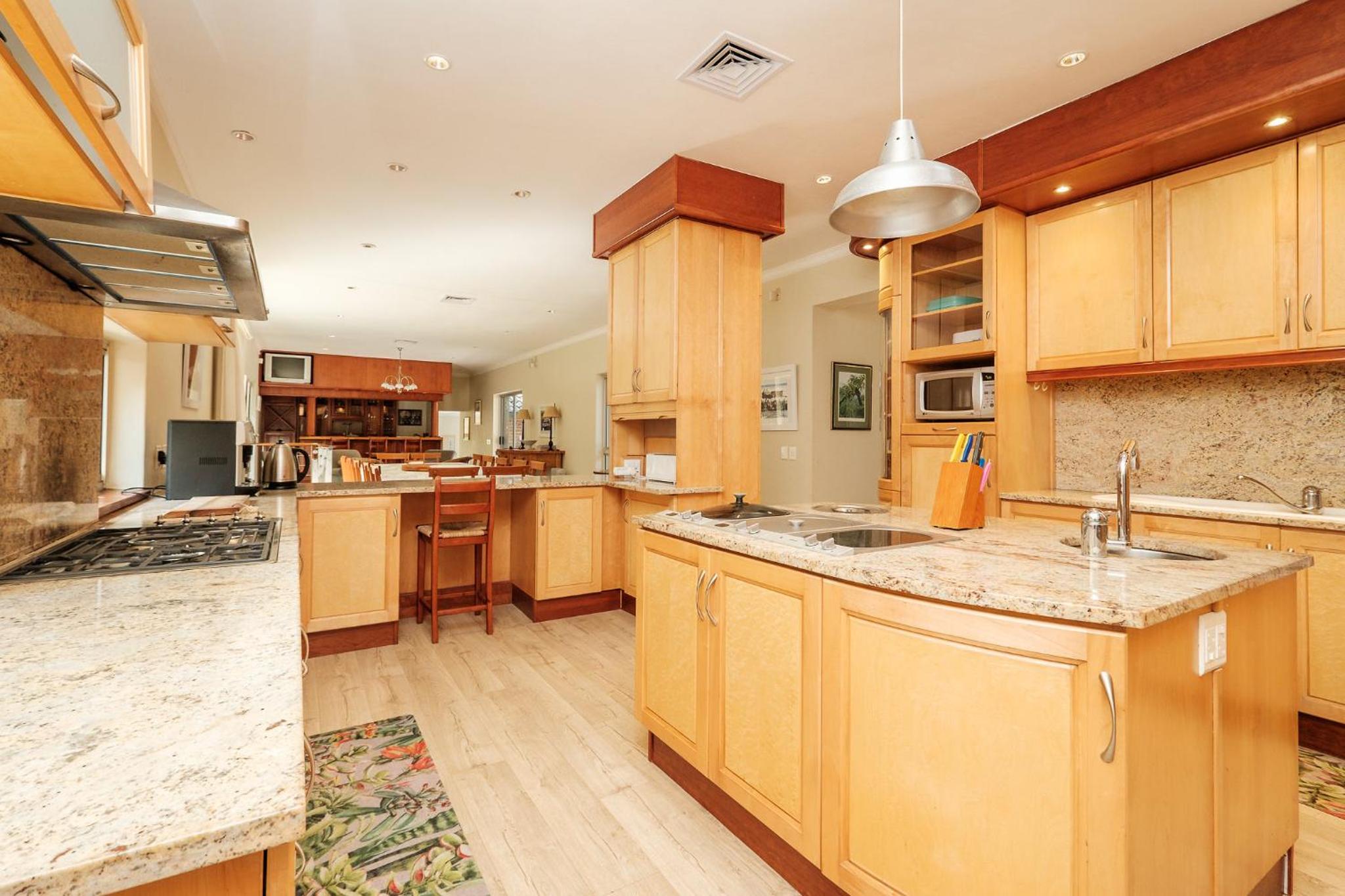 10 St Andrews Avenue view 5