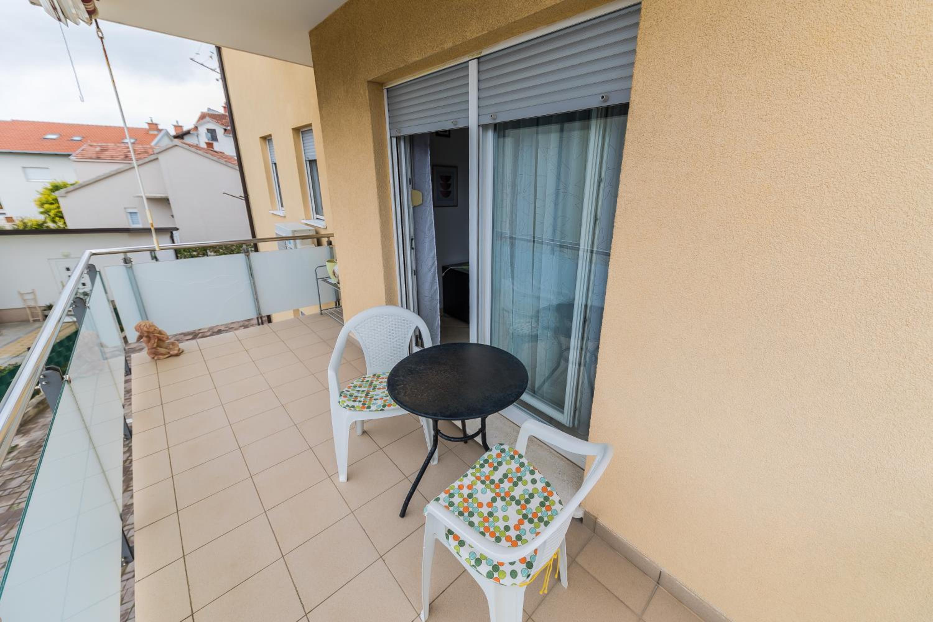 Val