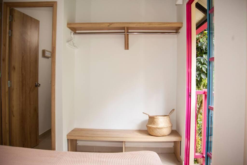 Apartamento amplio cerca al parque Guatape - Pajaros