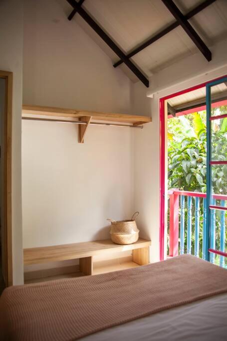 Apartamento amplio cerca al parque Guatape - Pajaros