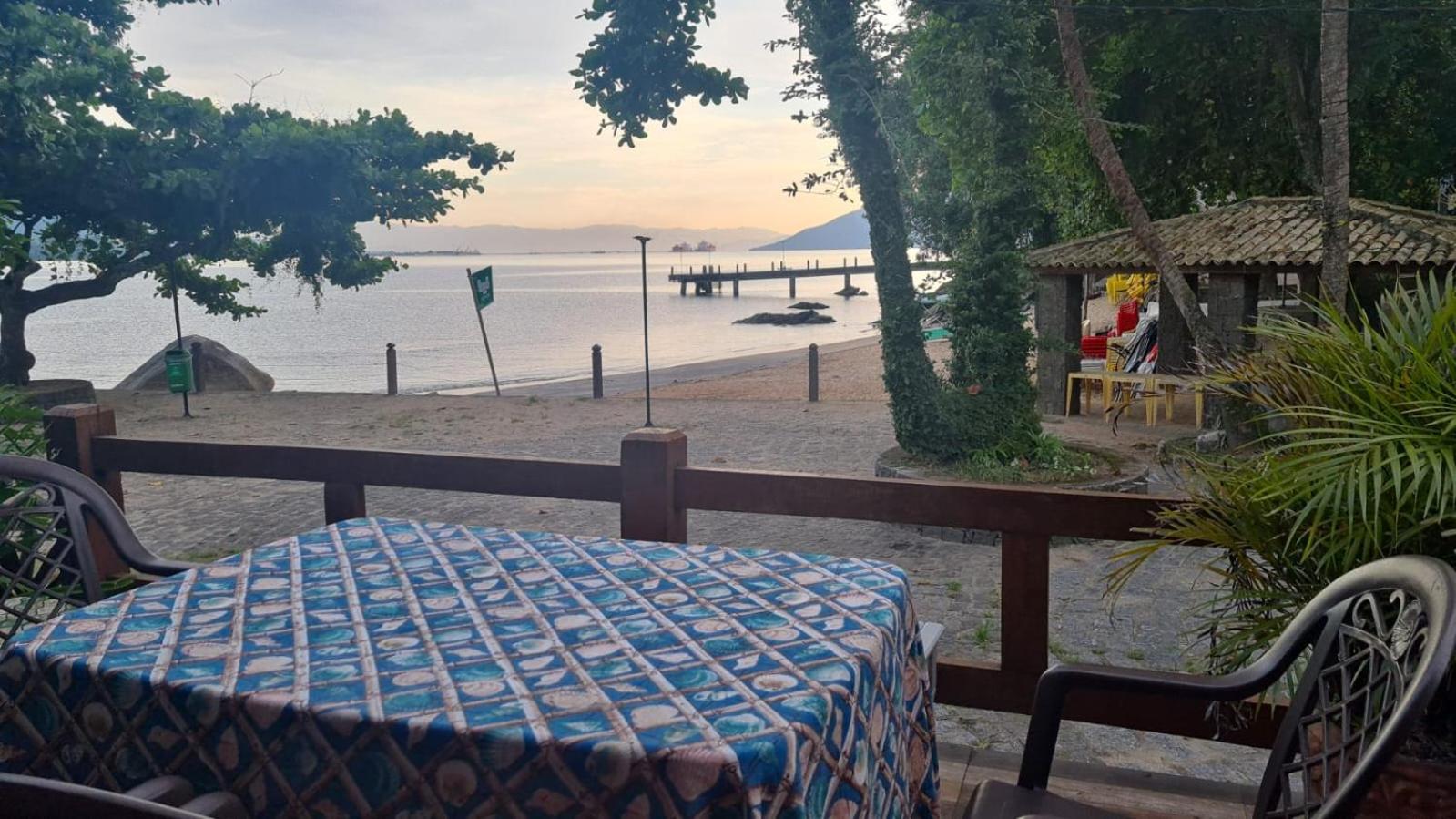 Villa do Portinho - Casas em frente à Praia