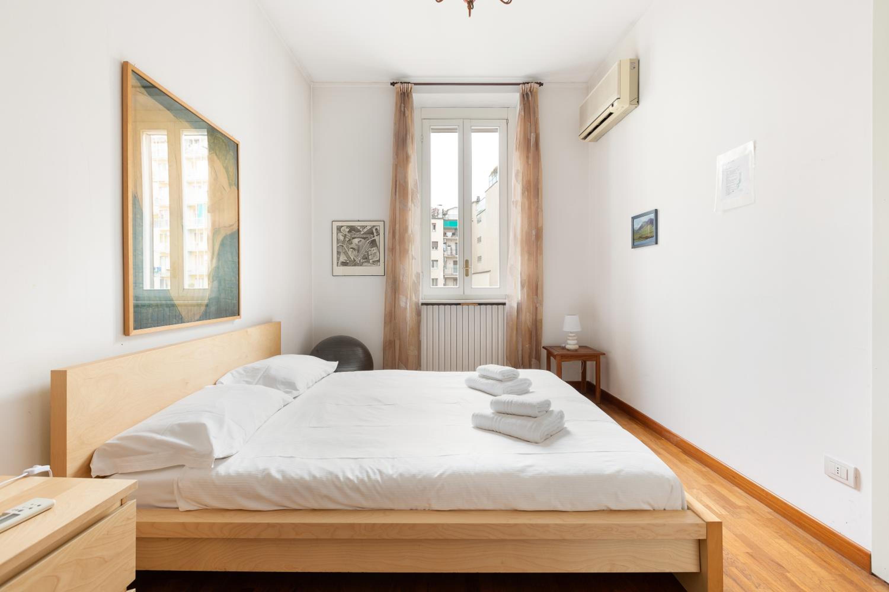 Cozy APT with Balcony - Porta Romana District photo 2