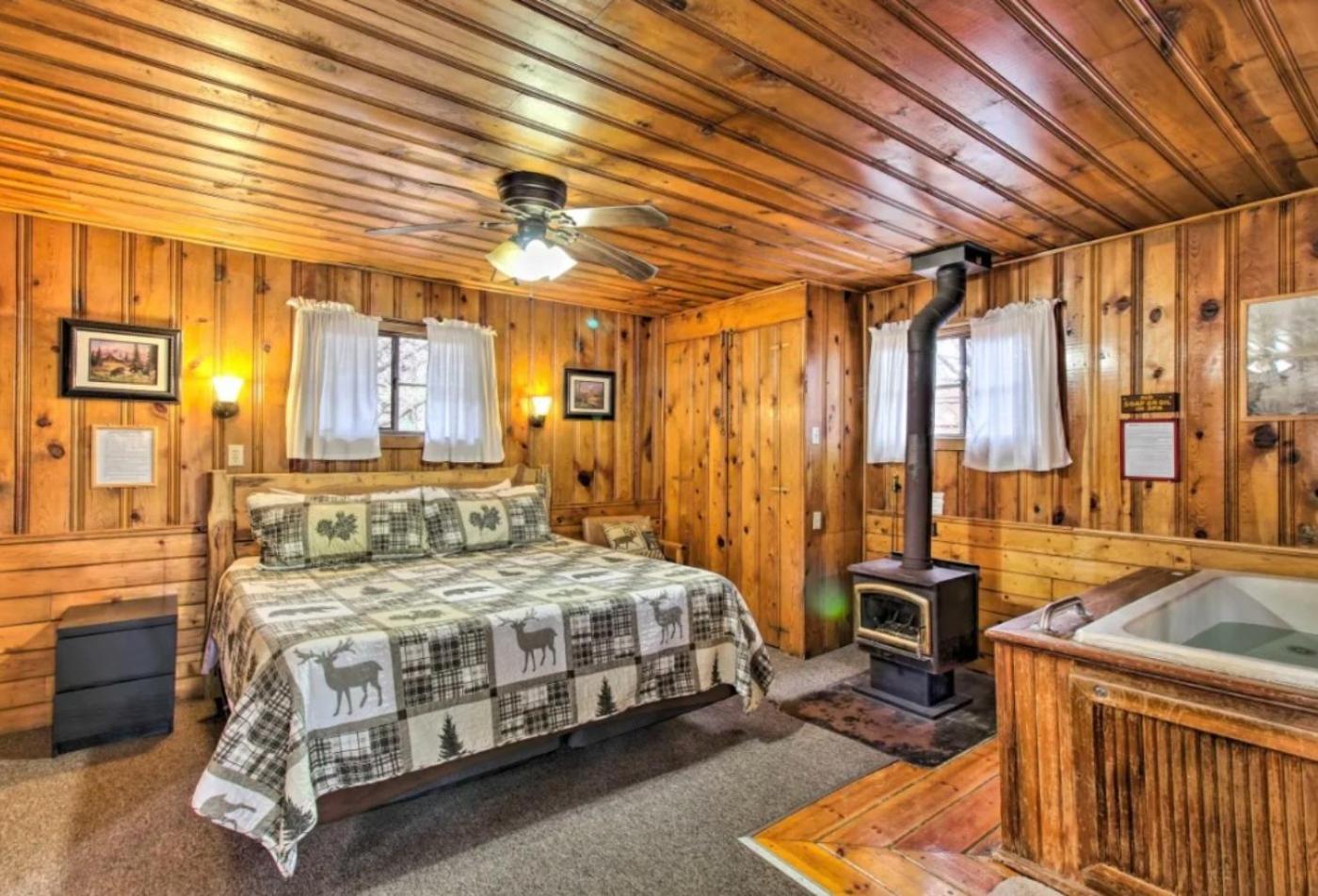 Hidden Rest Cabins and Resort