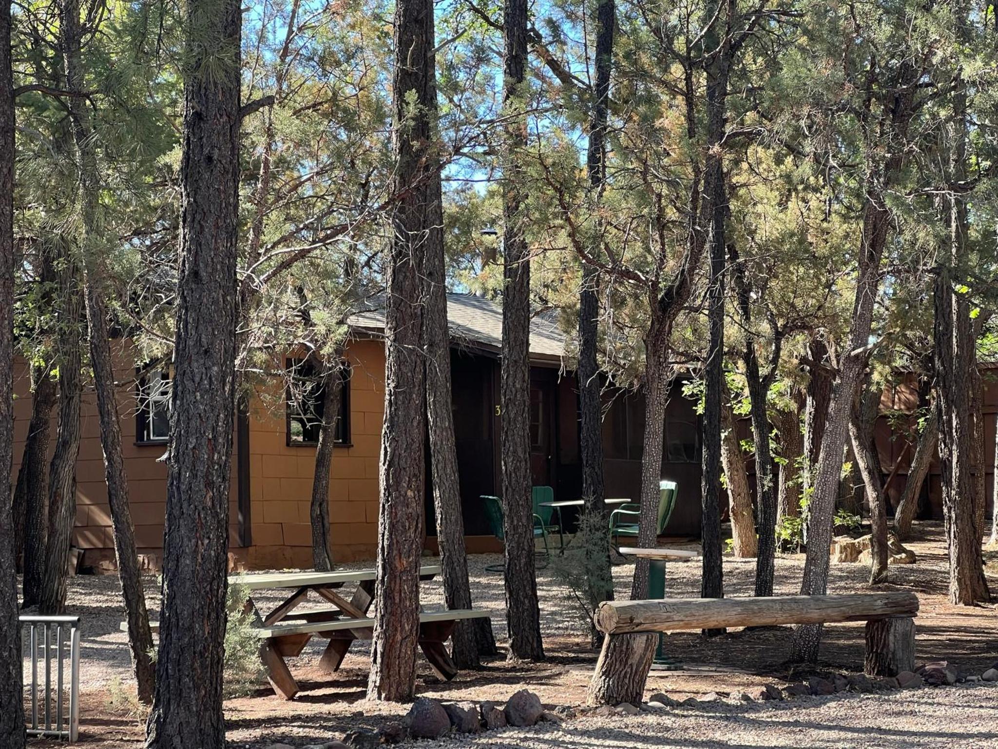 Hidden Rest Cabins and Resort