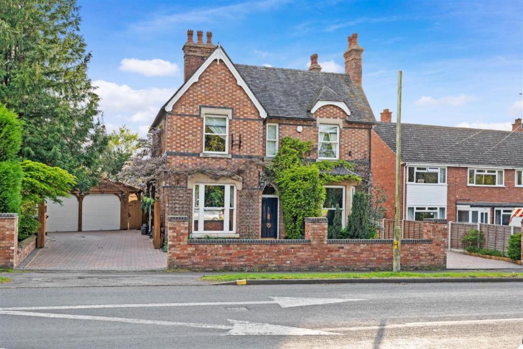 The Corner House, 36, Broadway Road,