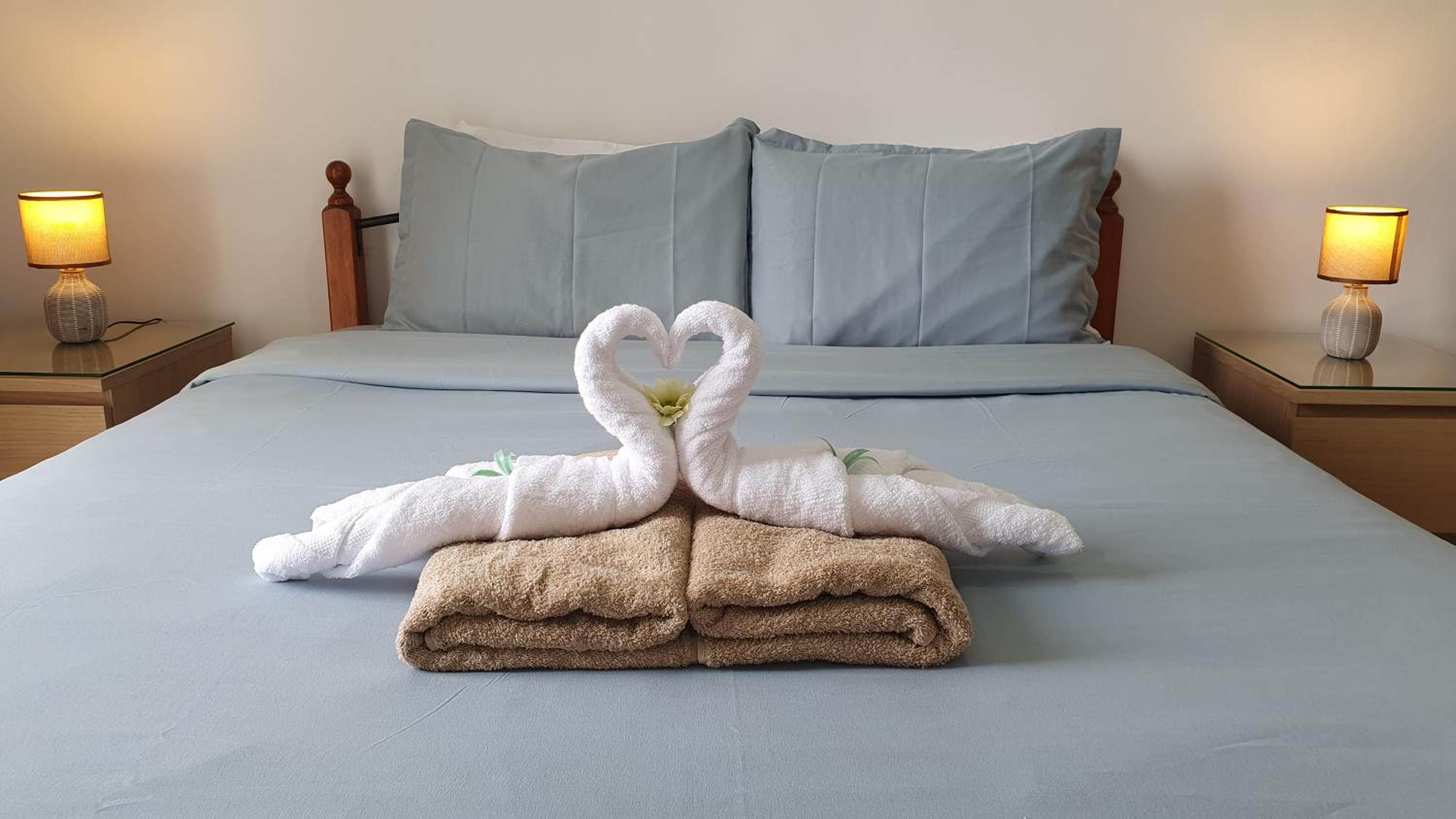 Peaceful Apartment with Double Bed - Oak Breeze