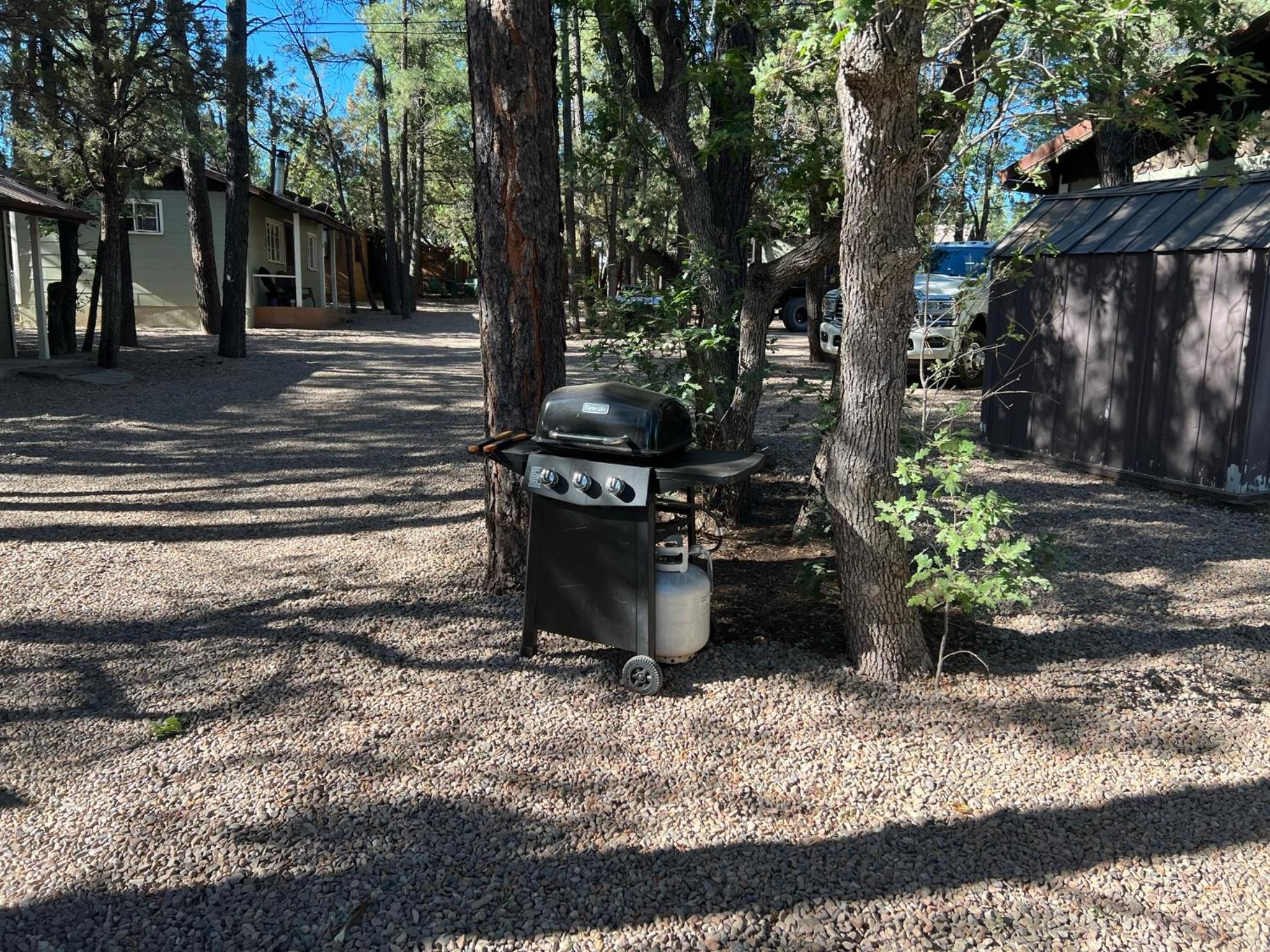 Hidden Rest Cabins and Resort