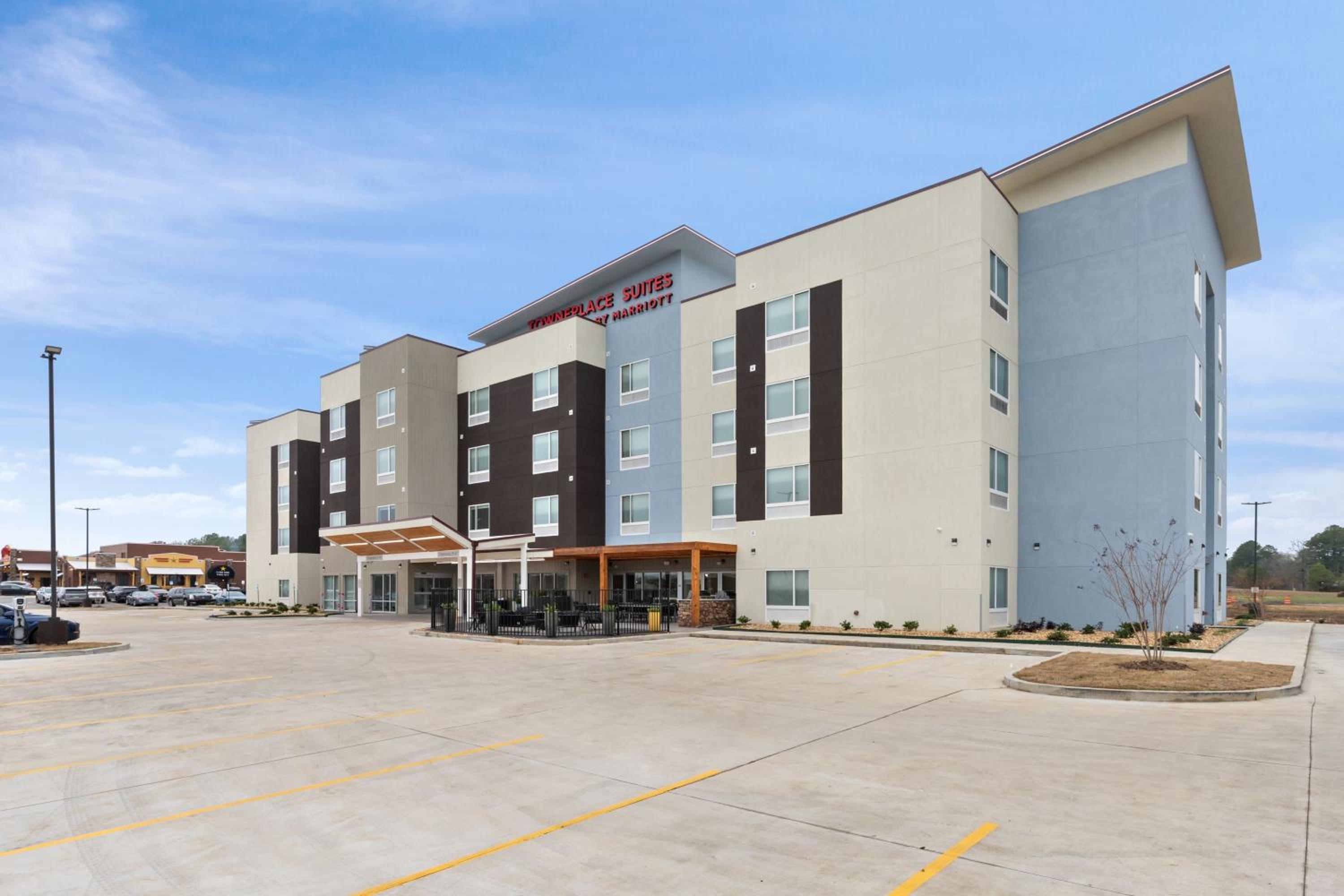 Pine Bluff Vacations - TownePlace Suites by Marriott White Hall - Property Image 1