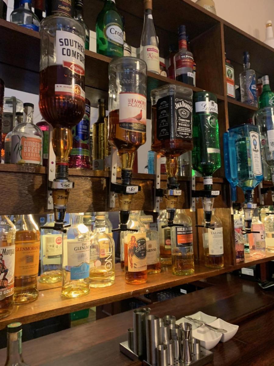 bar