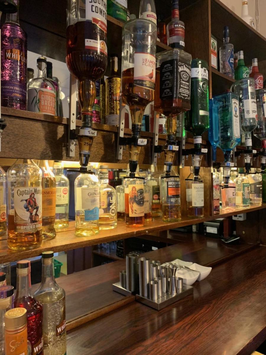 bar