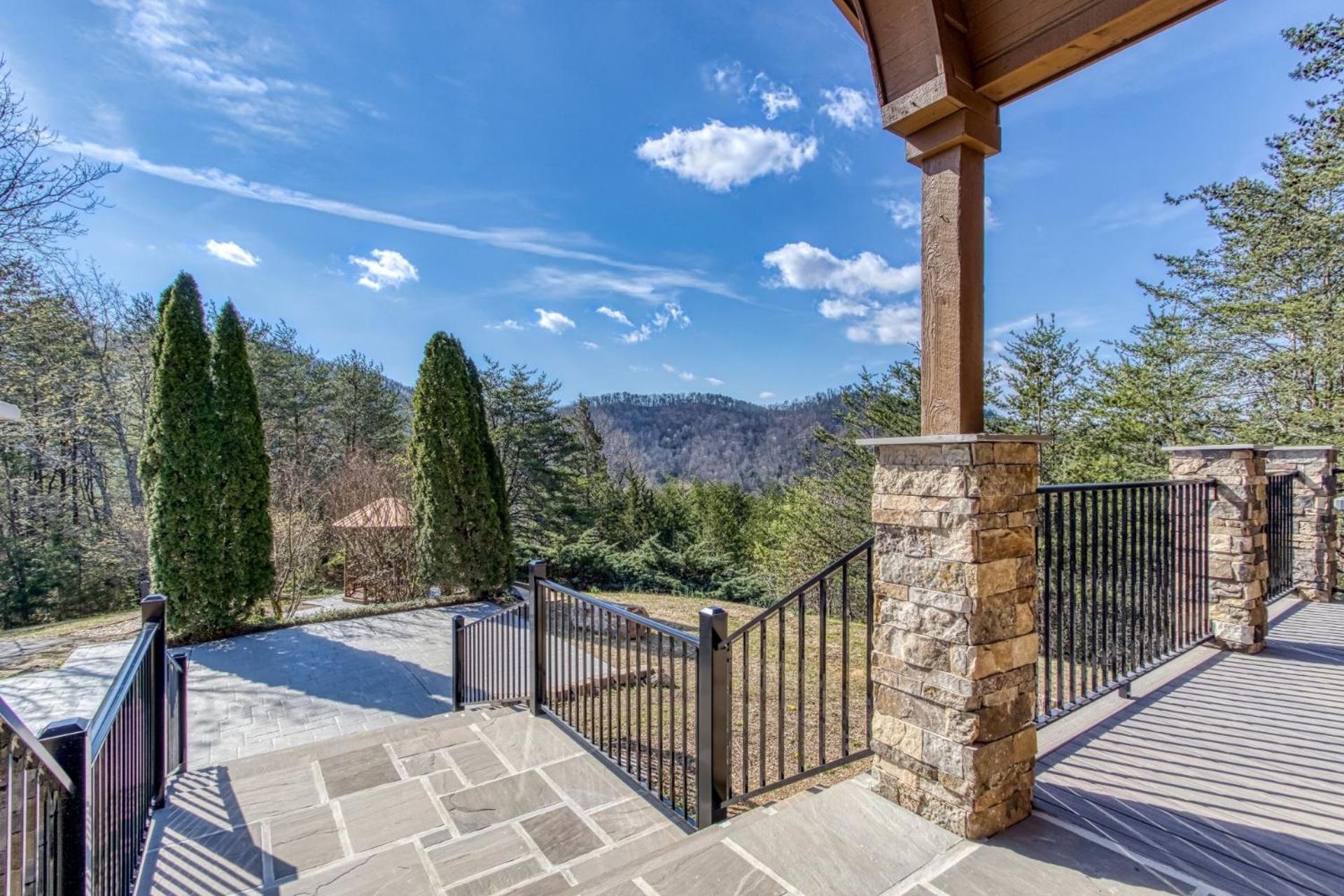 Mountain Valley Revival - Brand New Renovations, Close To Town, Panoramic Mountain Views!! cabin view 2