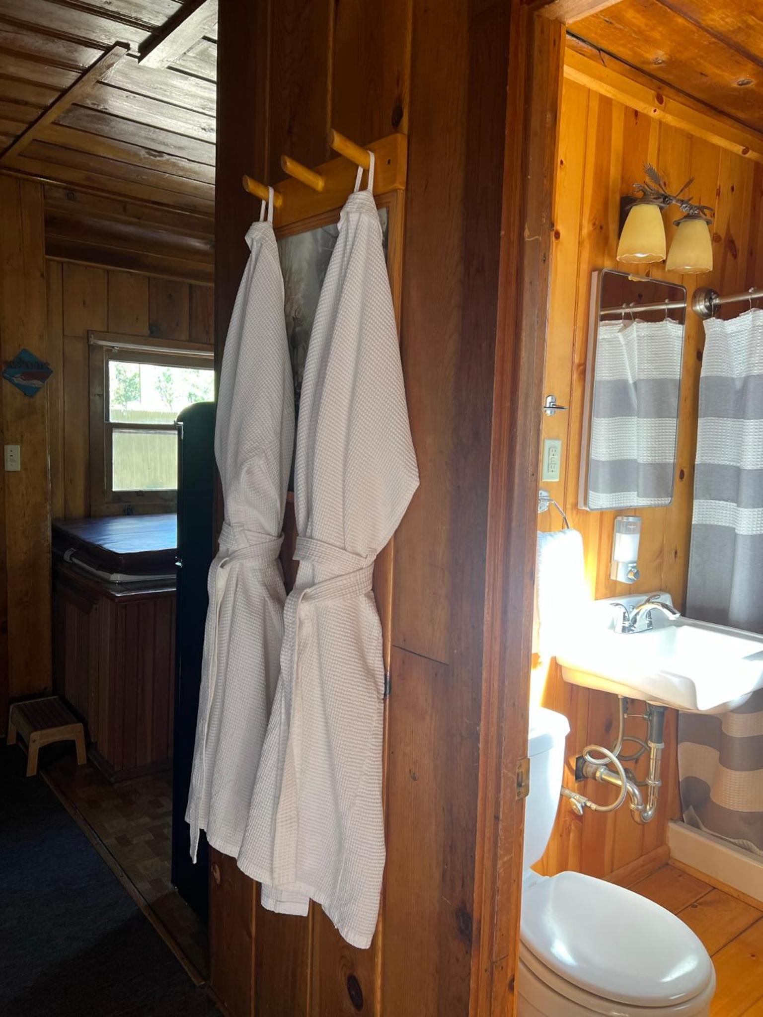 Hidden Rest Cabins and Resort