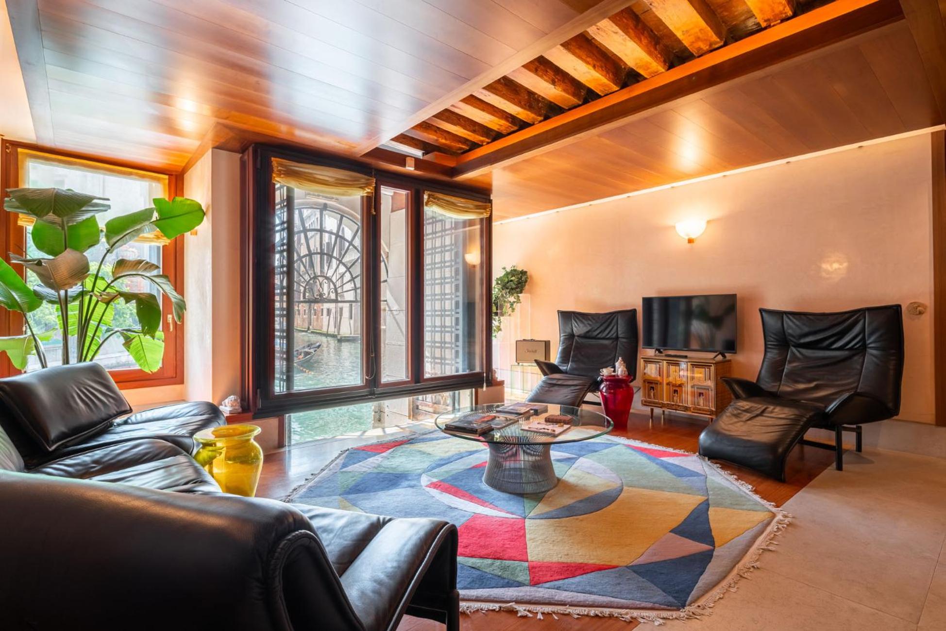 Casa Flavia ai Morosini - Luxury apartment with Canal View