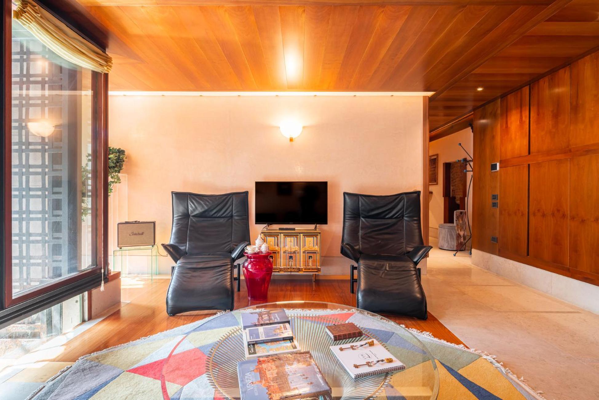 Casa Flavia ai Morosini - Luxury apartment with Canal View