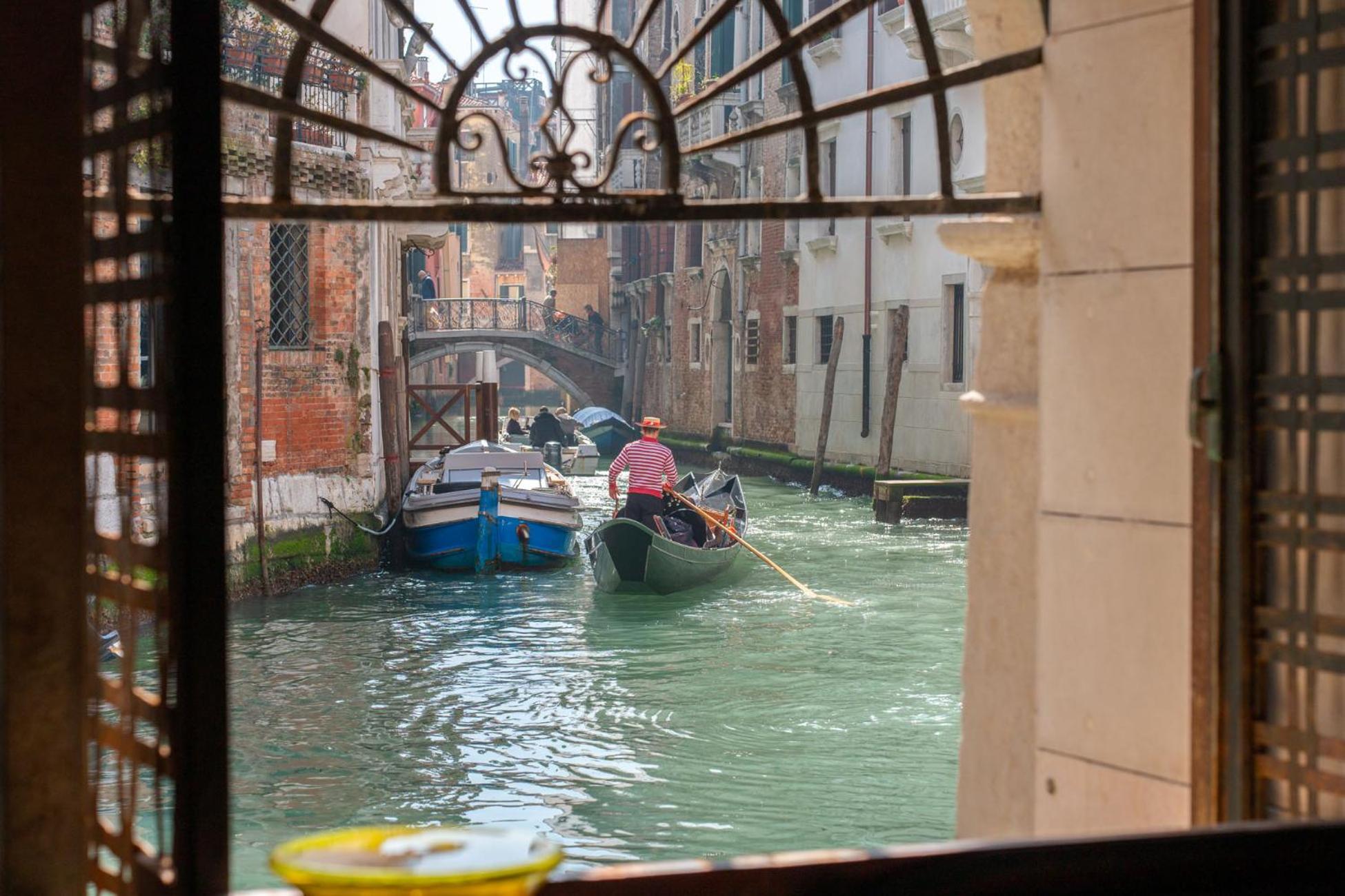 Casa Flavia ai Morosini - Luxury apartment with Canal View