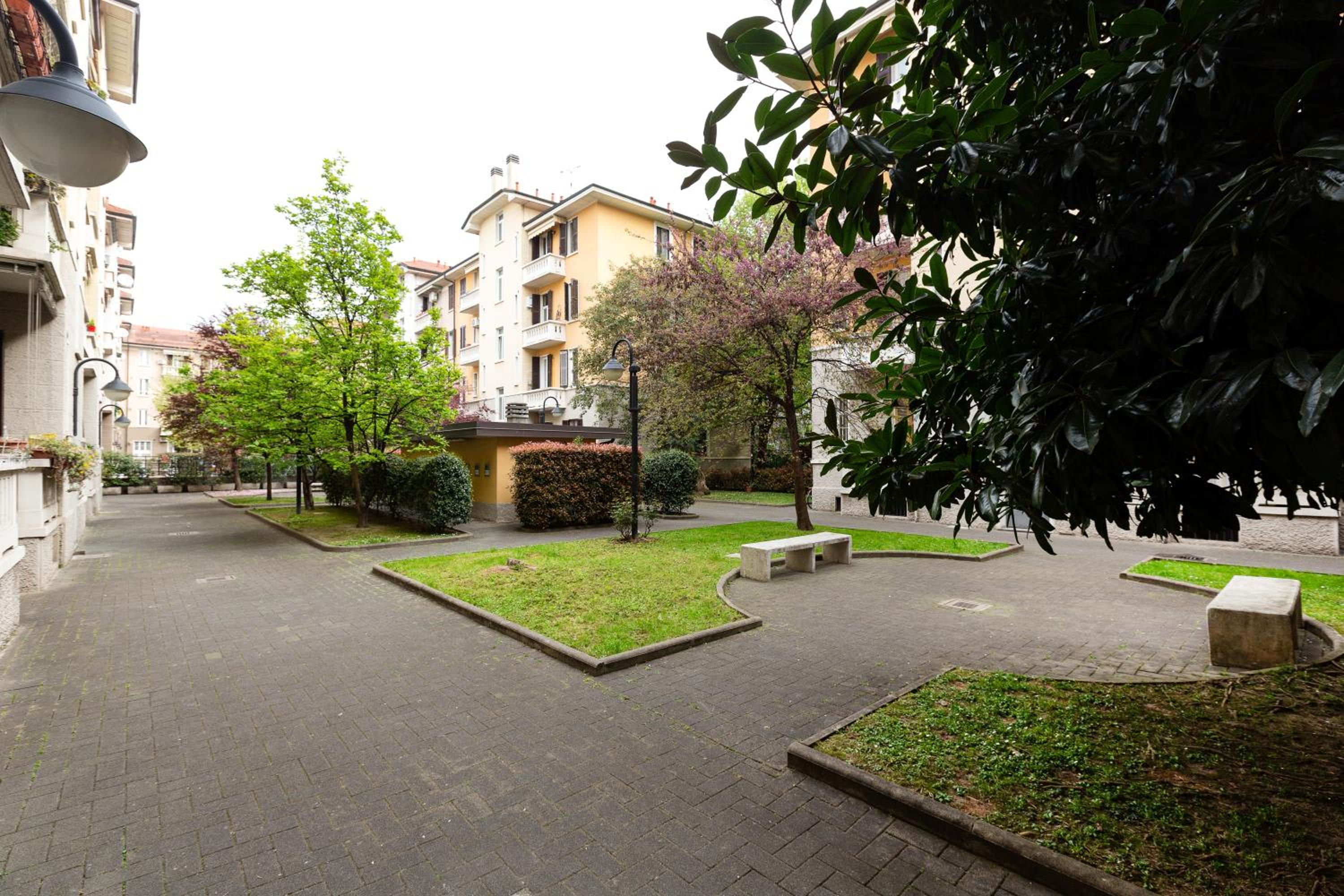 Milano- Darsena and Navigli Area! Cozy APT!
