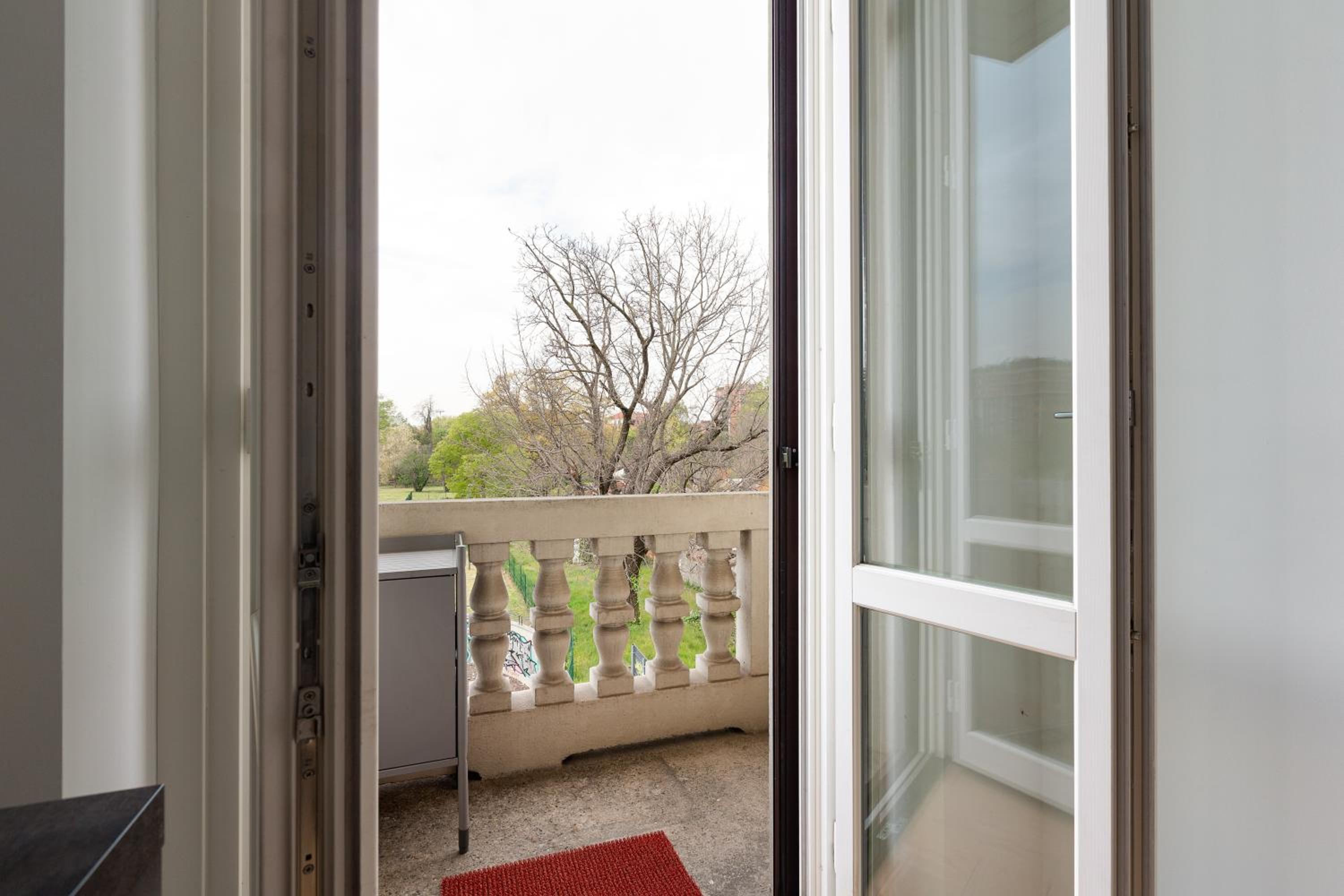 Milano- Darsena and Navigli Area! Cozy APT!