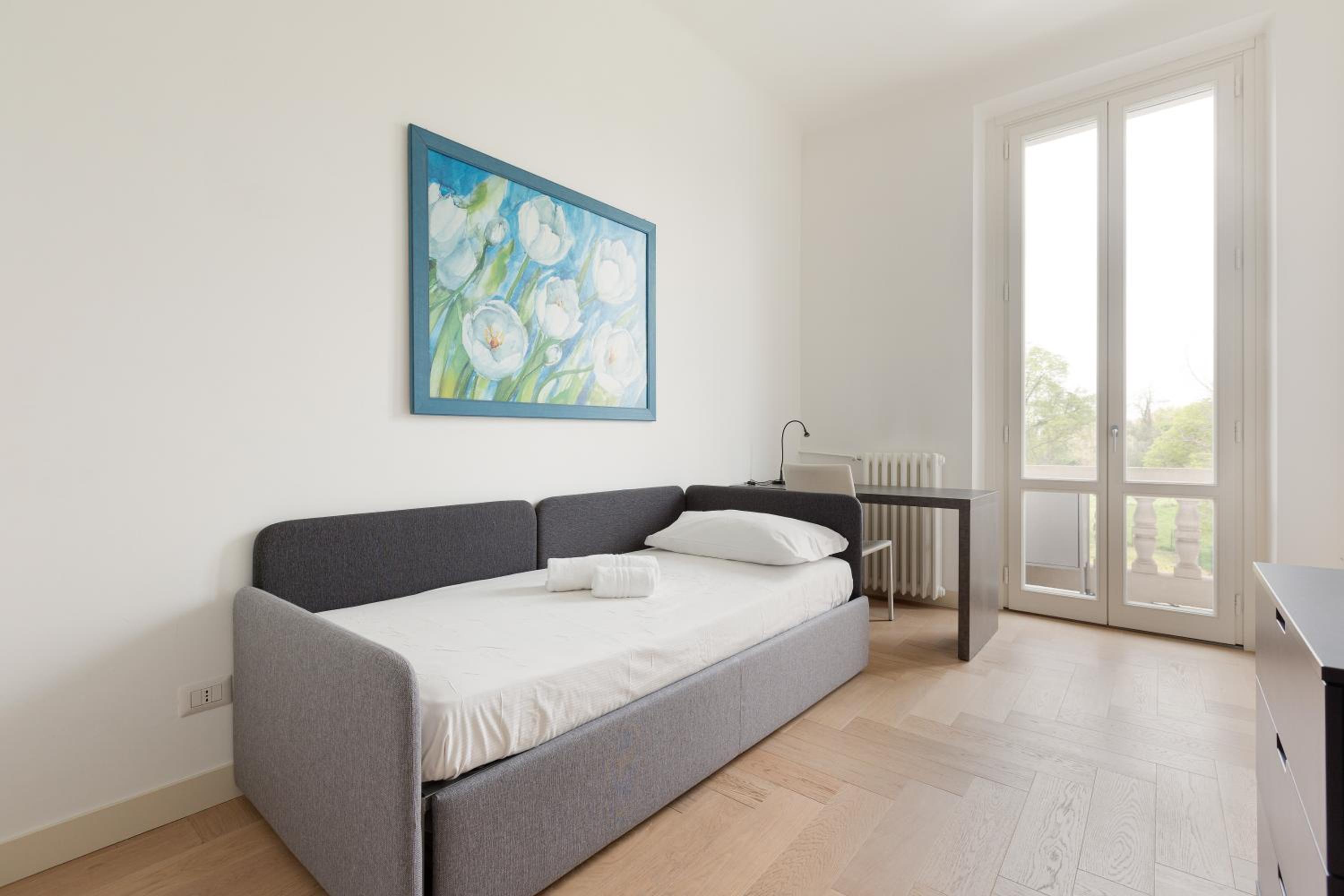 Milano- Darsena and Navigli Area! Cozy APT!