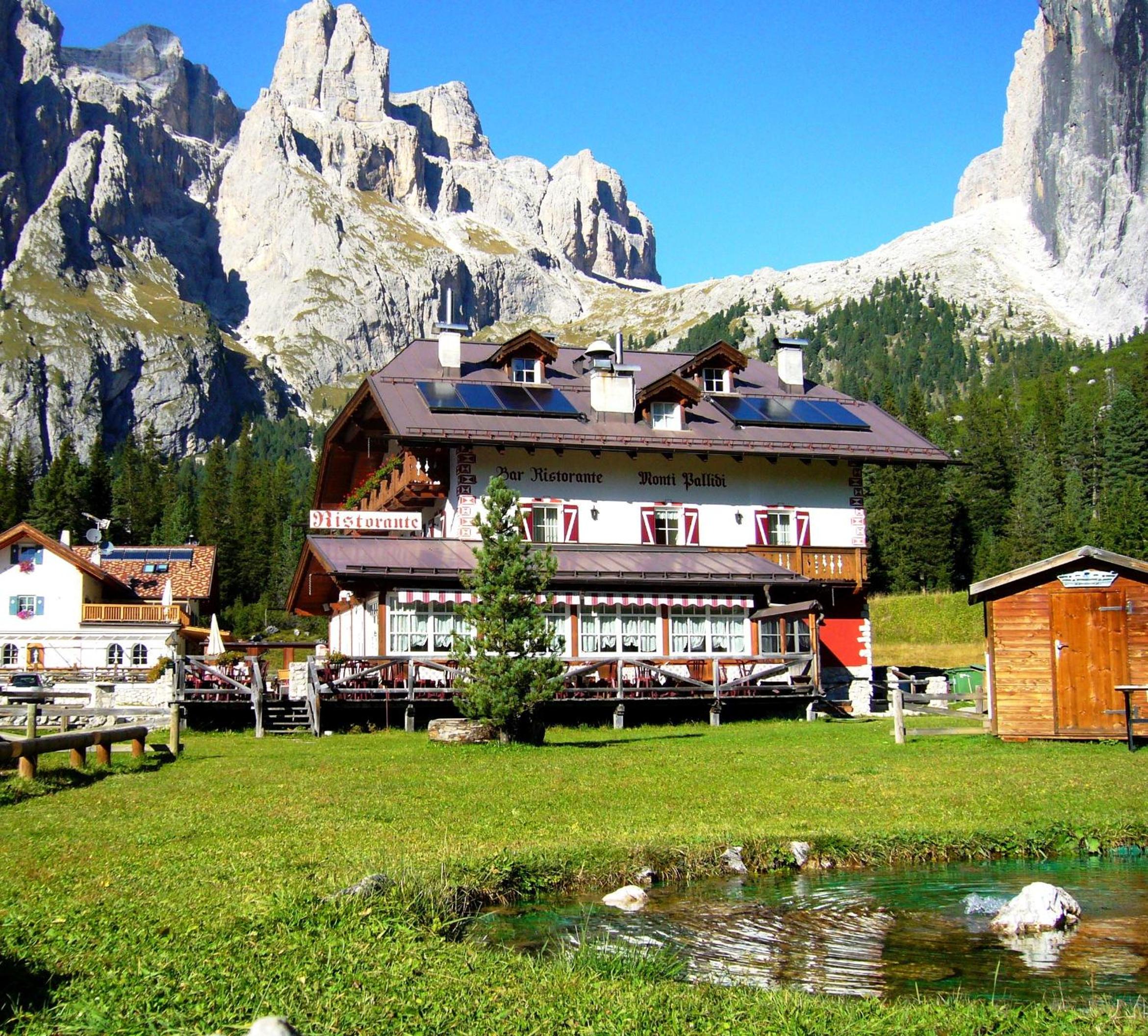 Rifugio Monti Pallidi view 5