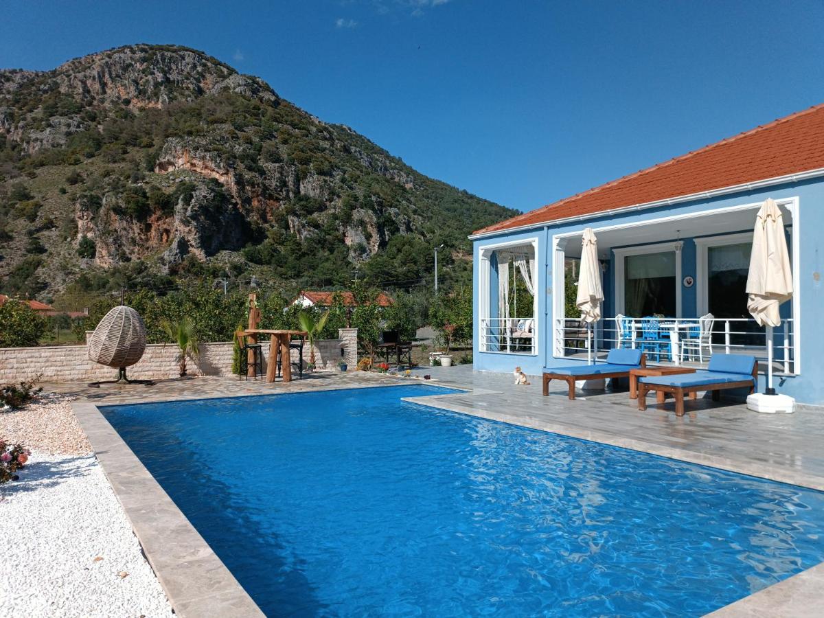 Hotel Villa Dionyssos - Image 1