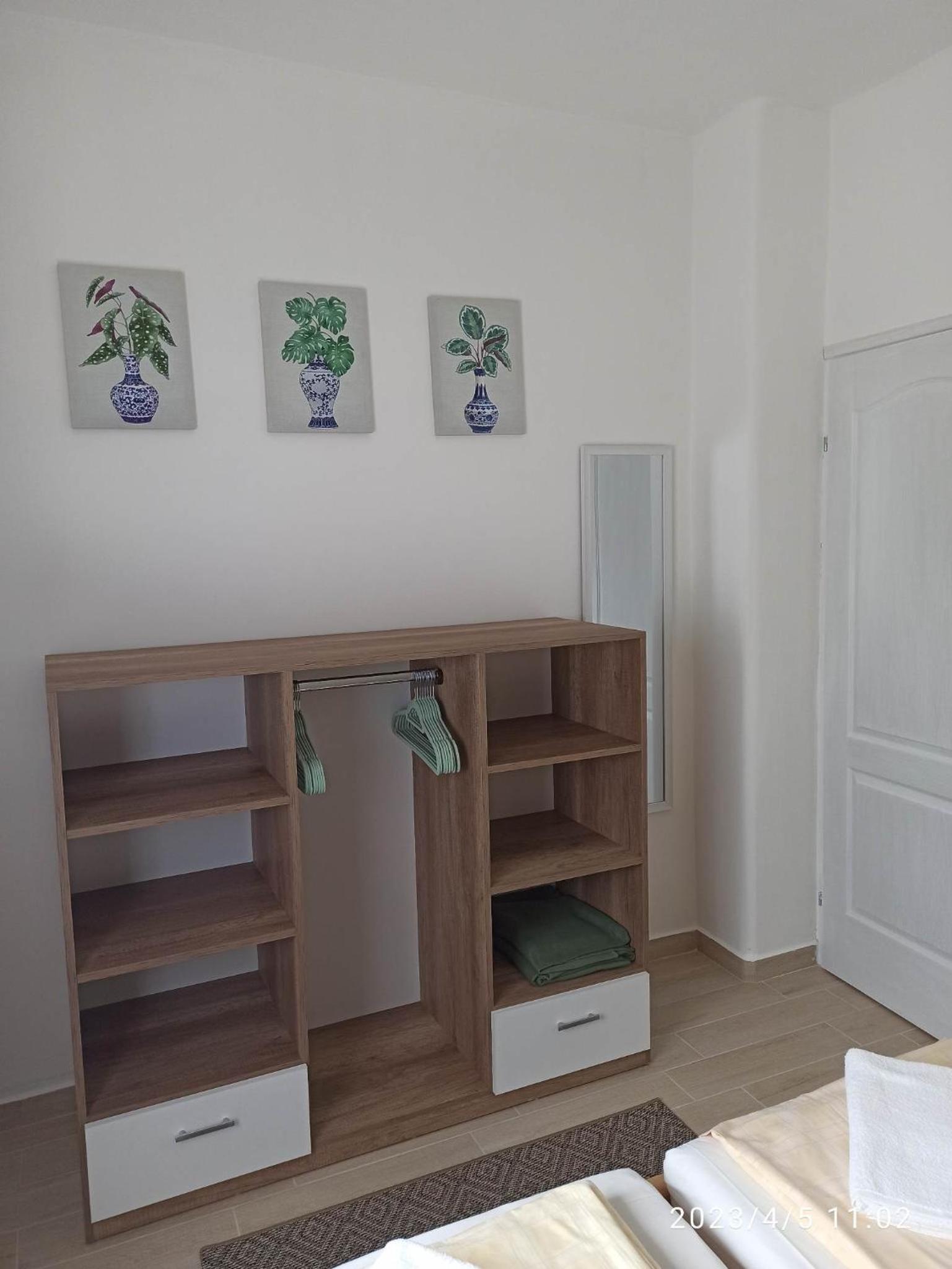 Photo 47