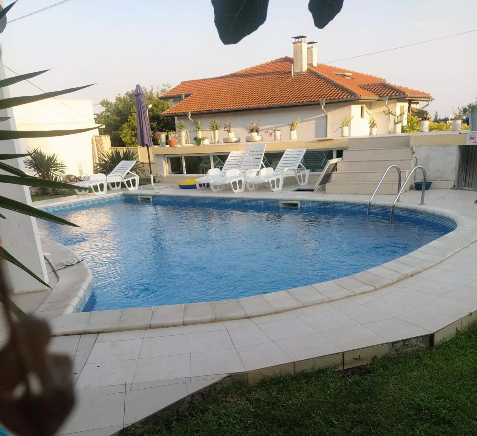 Eli Guest House
