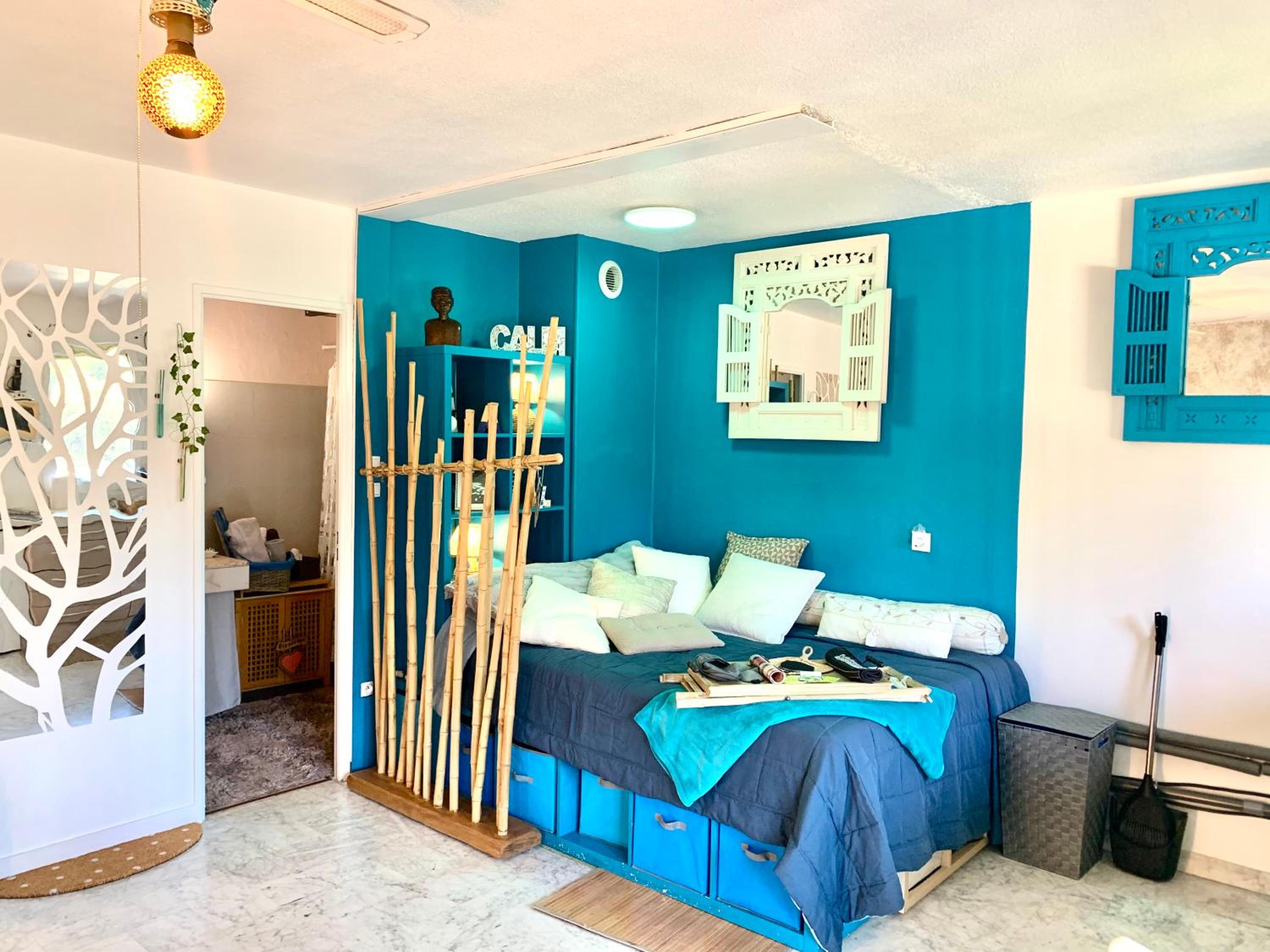 Luxurious Studio in Cannes 450m from sea with Terrace Luxurious Studio in Cannes 450m from sea with Terrace and Air Conditioning and private Parking photo 2