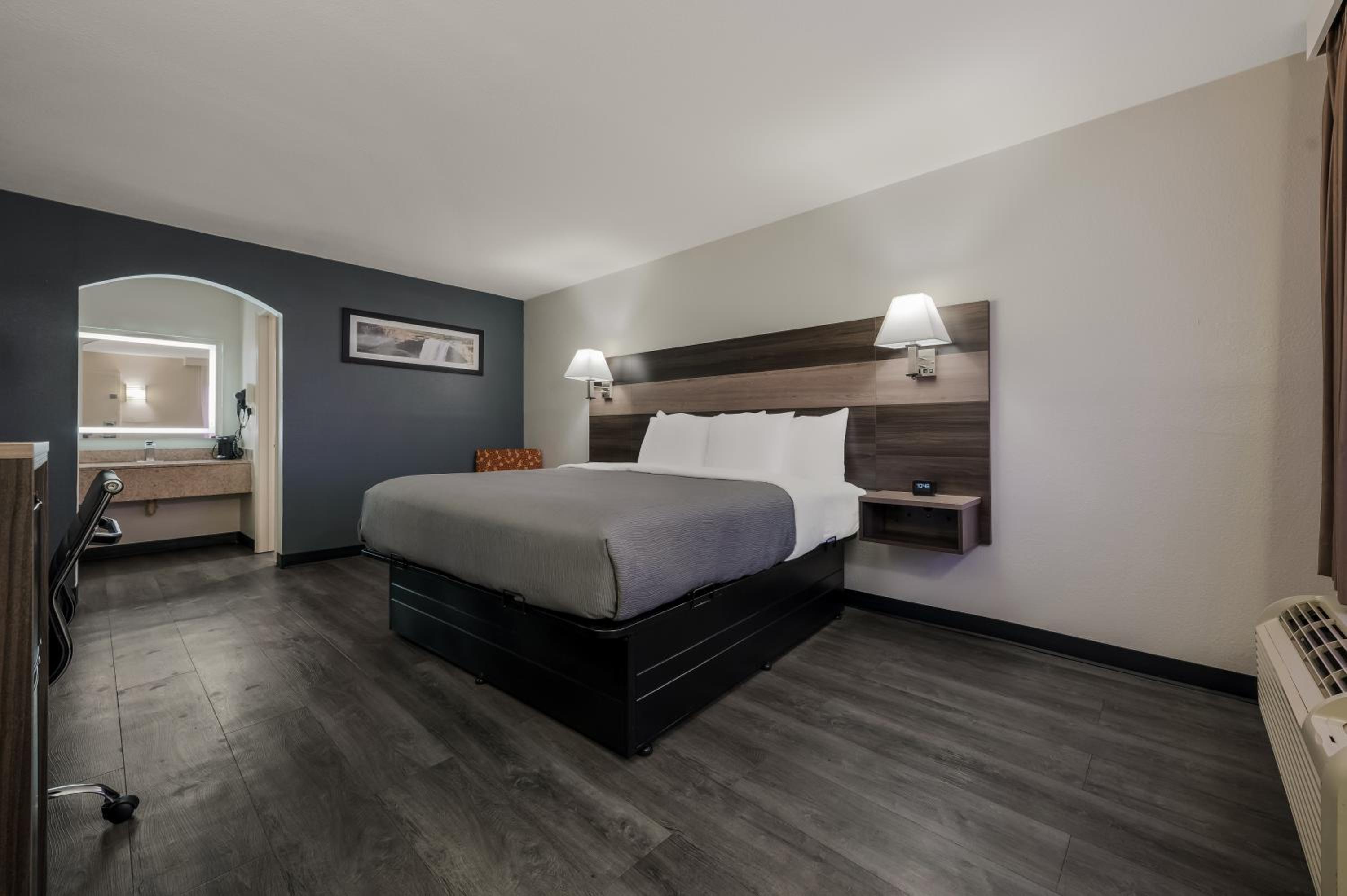 Gadsden Vacations - Quality Inn Gadsden - Attalla - Property Image 25