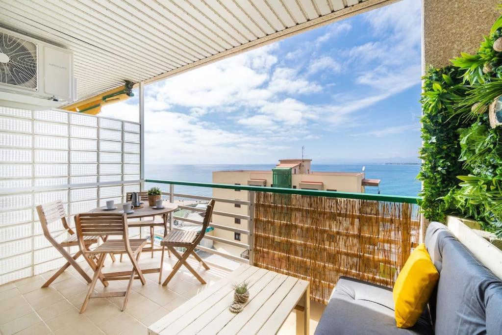 1ªLinea Mar-Piscina-Wifi-PortAventura-Luxury-Chill5 photo 3