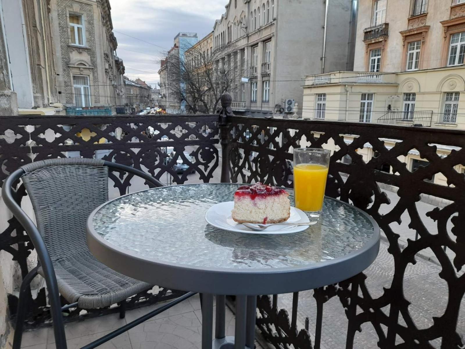 Apartments on Pekarska Str.26 view 3