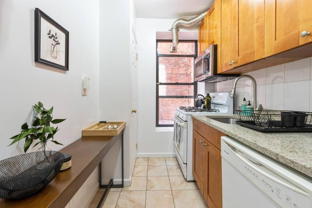 Lovely 3 bedroom apartment in NYC 2