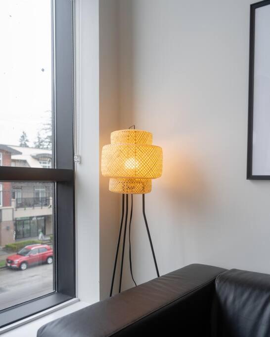 2 bed Studio with Mountain Views and Free Parking