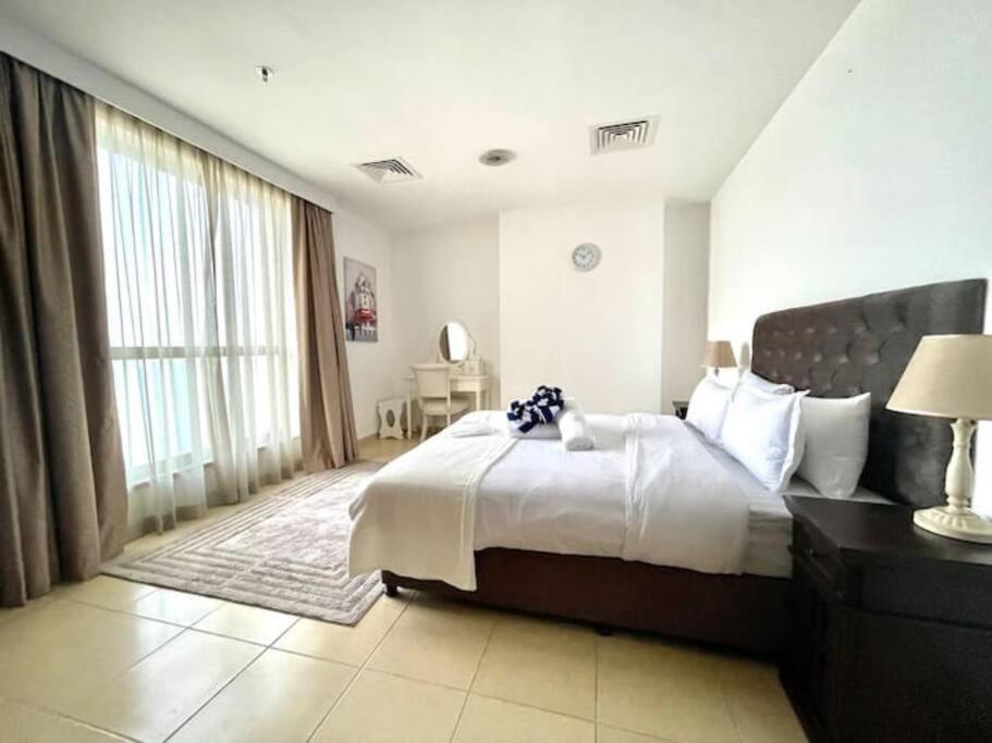 JBR Sea View 2 Bedroom Apartment