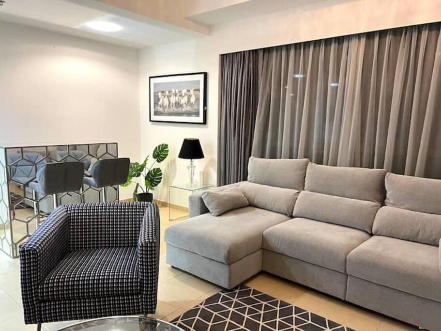 JBR Sea View 2 Bedroom Apartment
