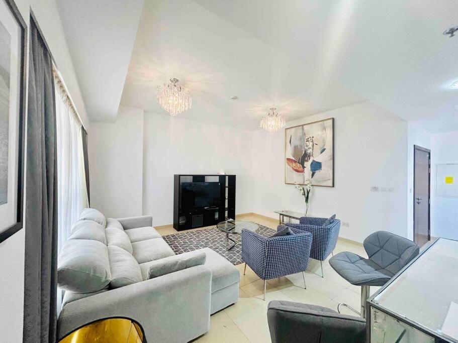 JBR Sea View 2 Bedroom Apartment