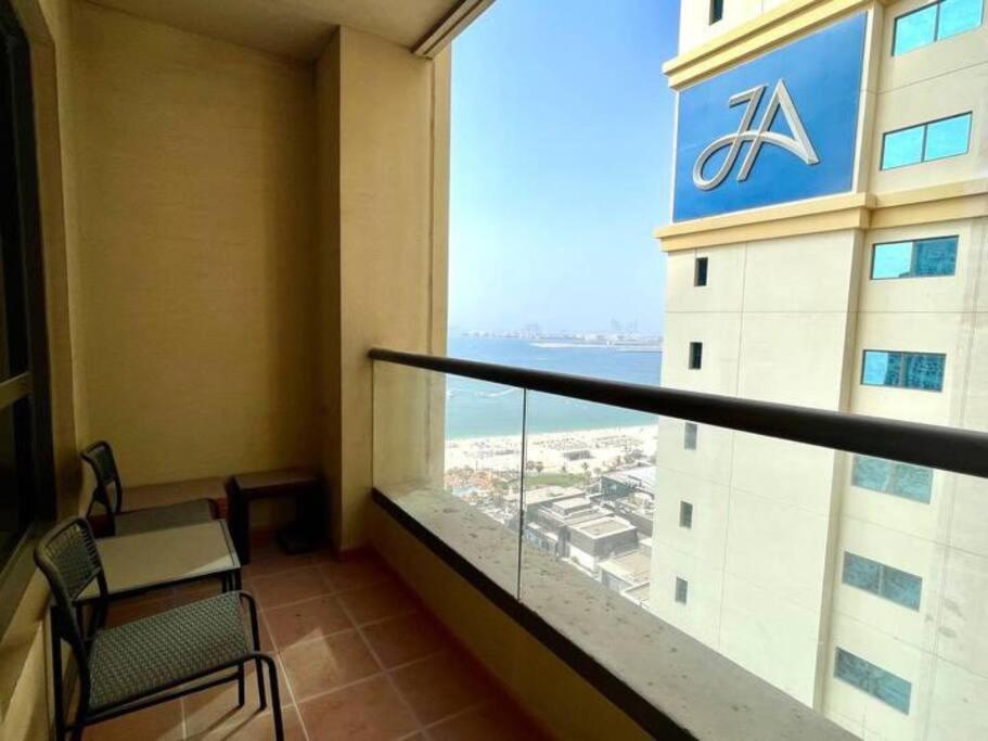 JBR Sea View 2 Bedroom Apartment